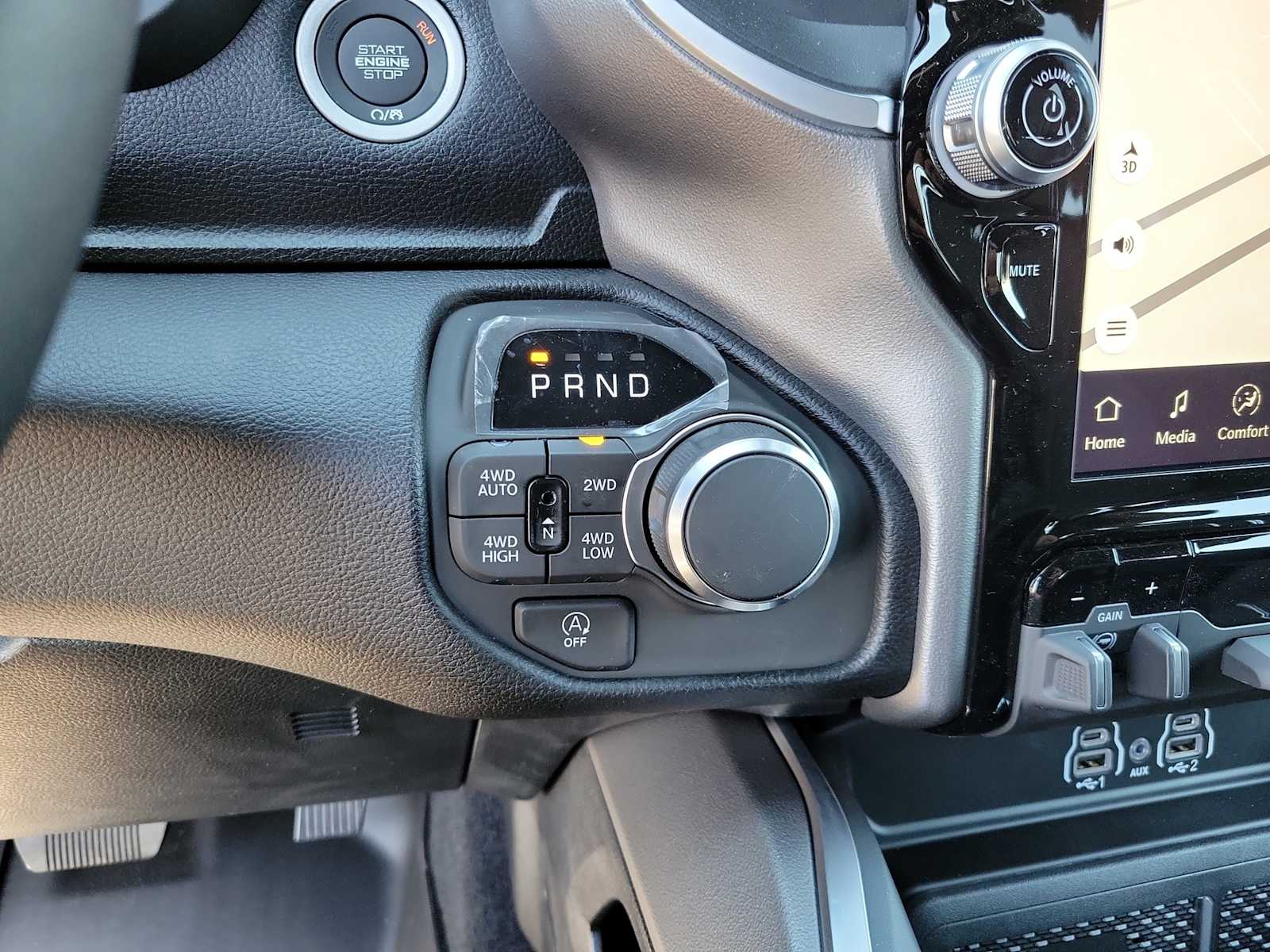 Thumbnail: 2026 RAM 1500 - 17