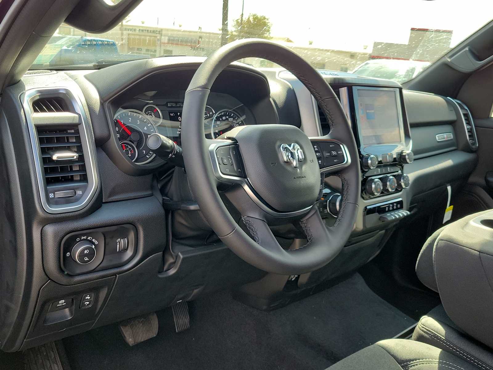 Thumbnail: 2025 RAM 1500 - 2