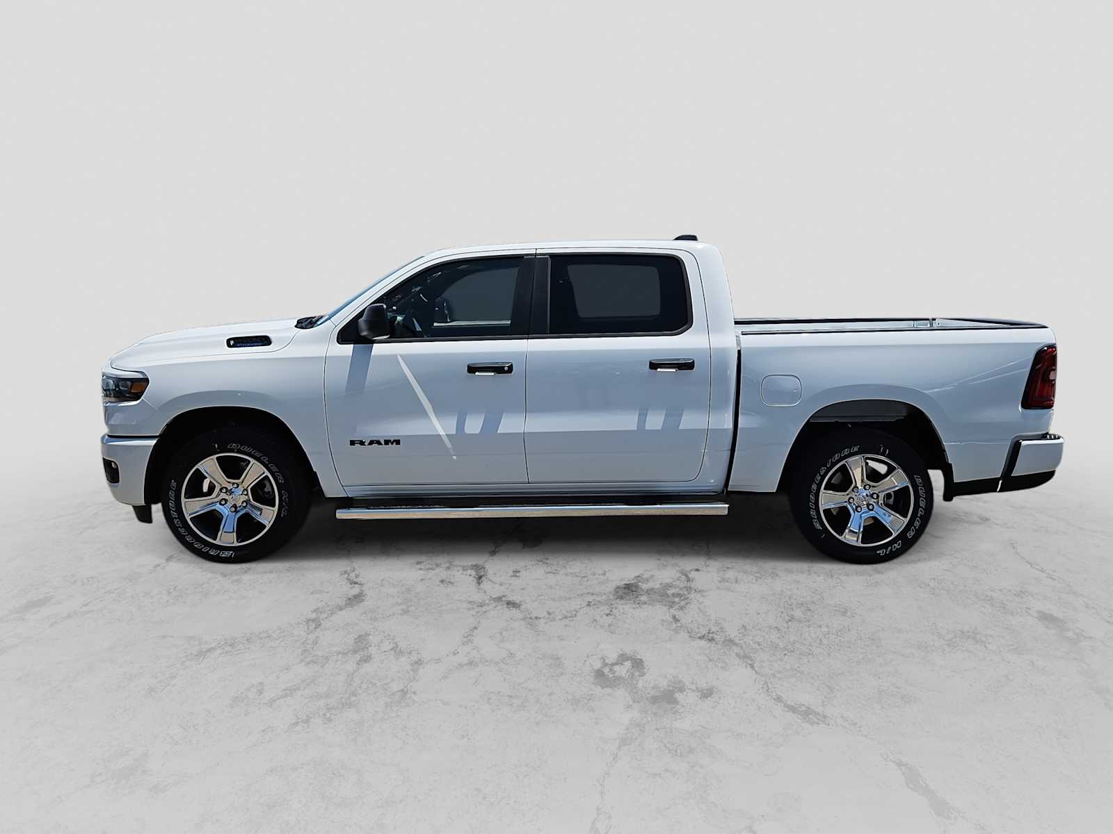 Thumbnail: 2026 RAM 1500 - 5