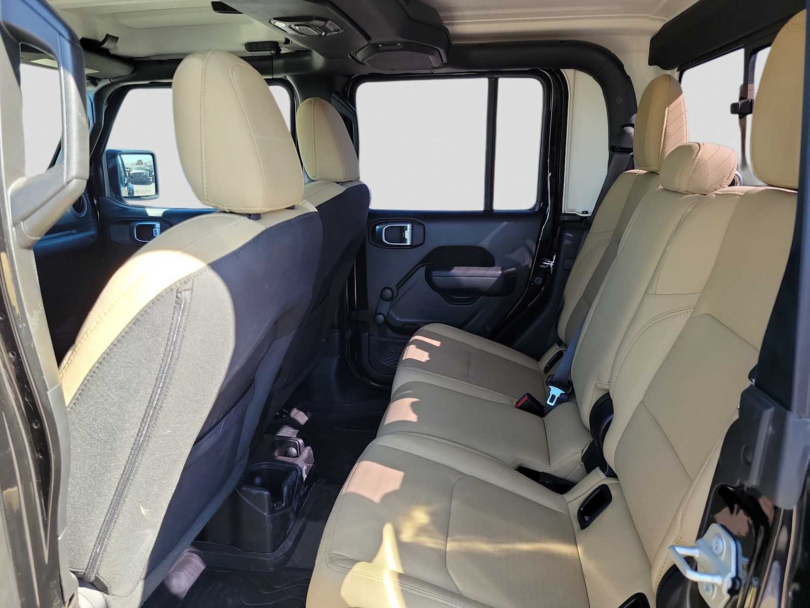 Thumbnail: 2023 Jeep Gladiator - 12