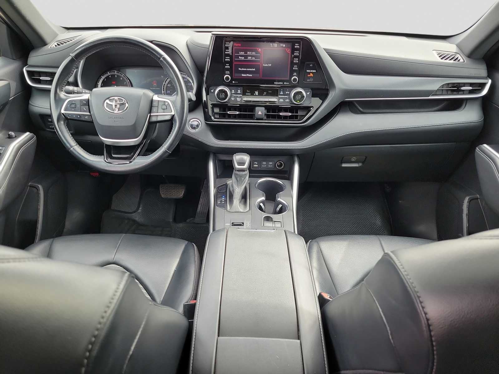 Thumbnail: 2022 Toyota Highlander - 10