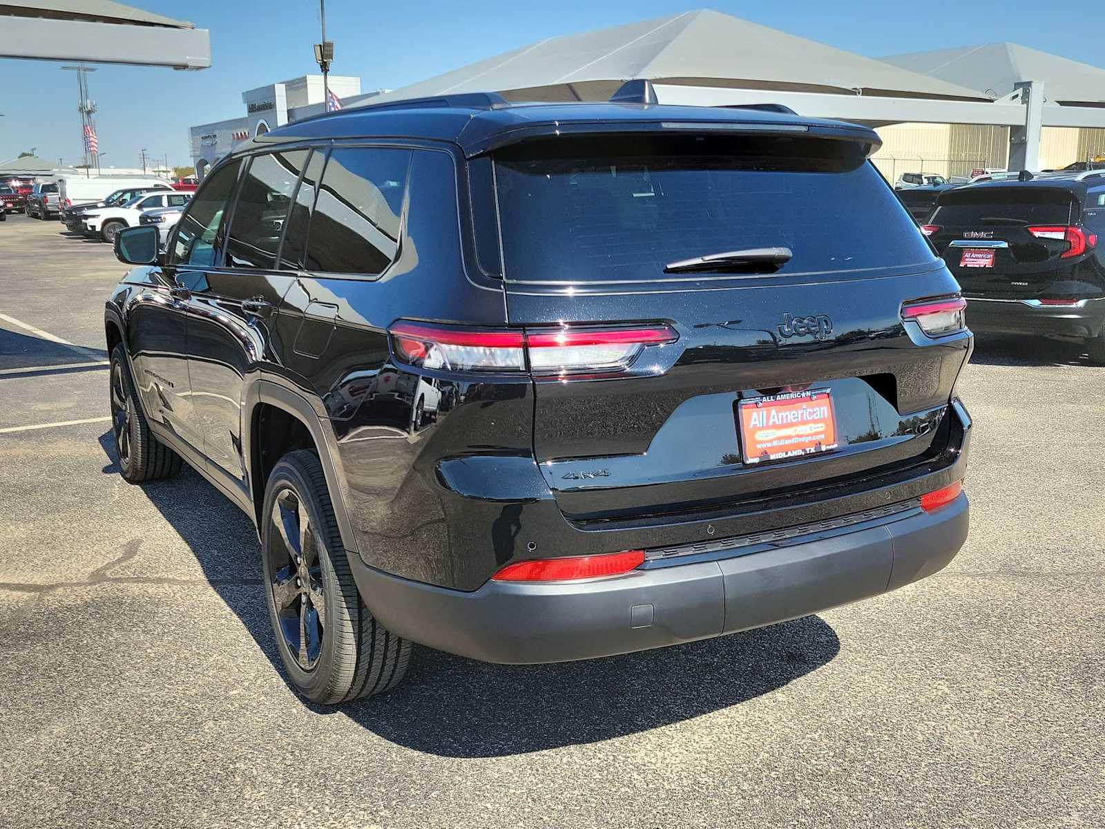 2025 Jeep Grand Cherokee Altitude photo 4