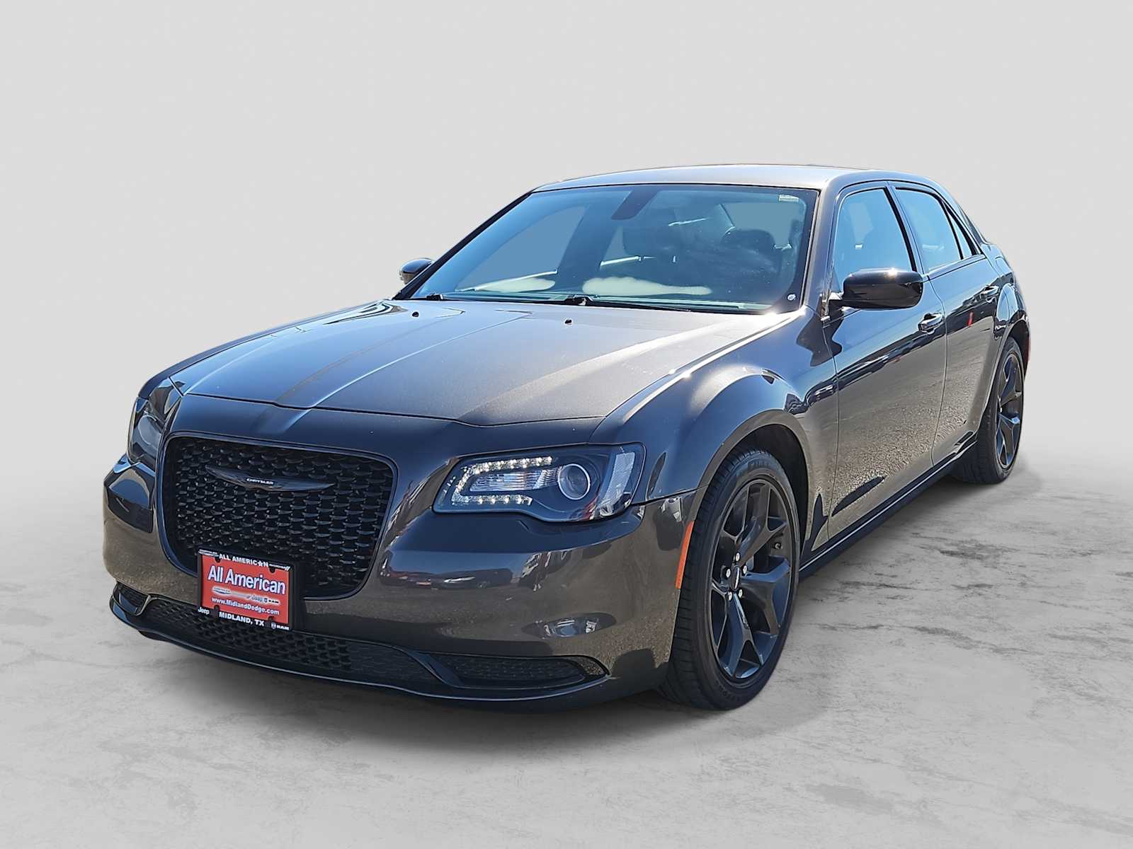 2023 Chrysler 300 Touring's photo
