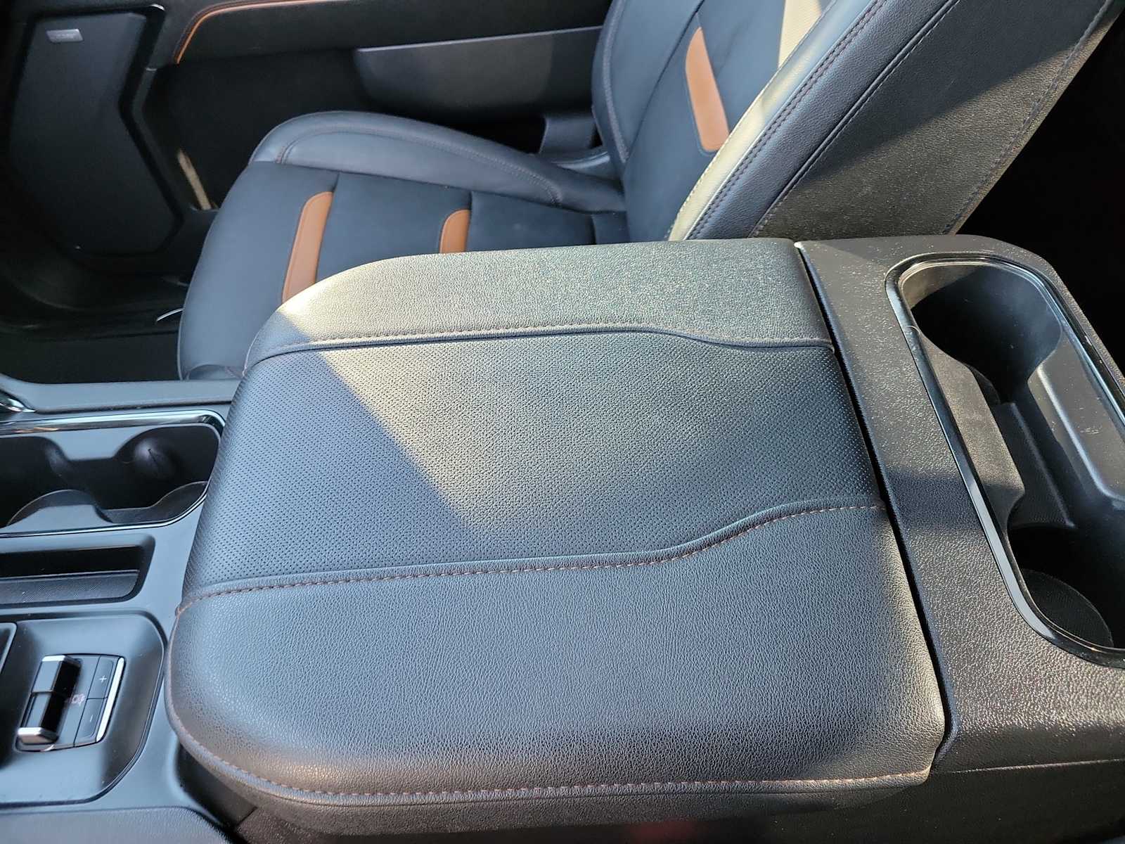 Thumbnail: 2024 GMC Sierra 1500 - 16