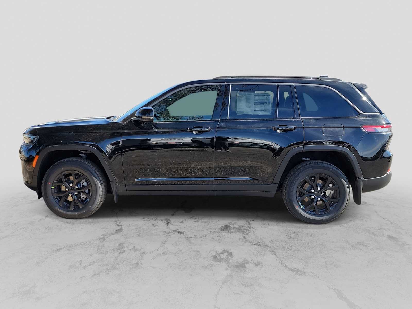 Thumbnail: 2026 Jeep Grand Cherokee - 3