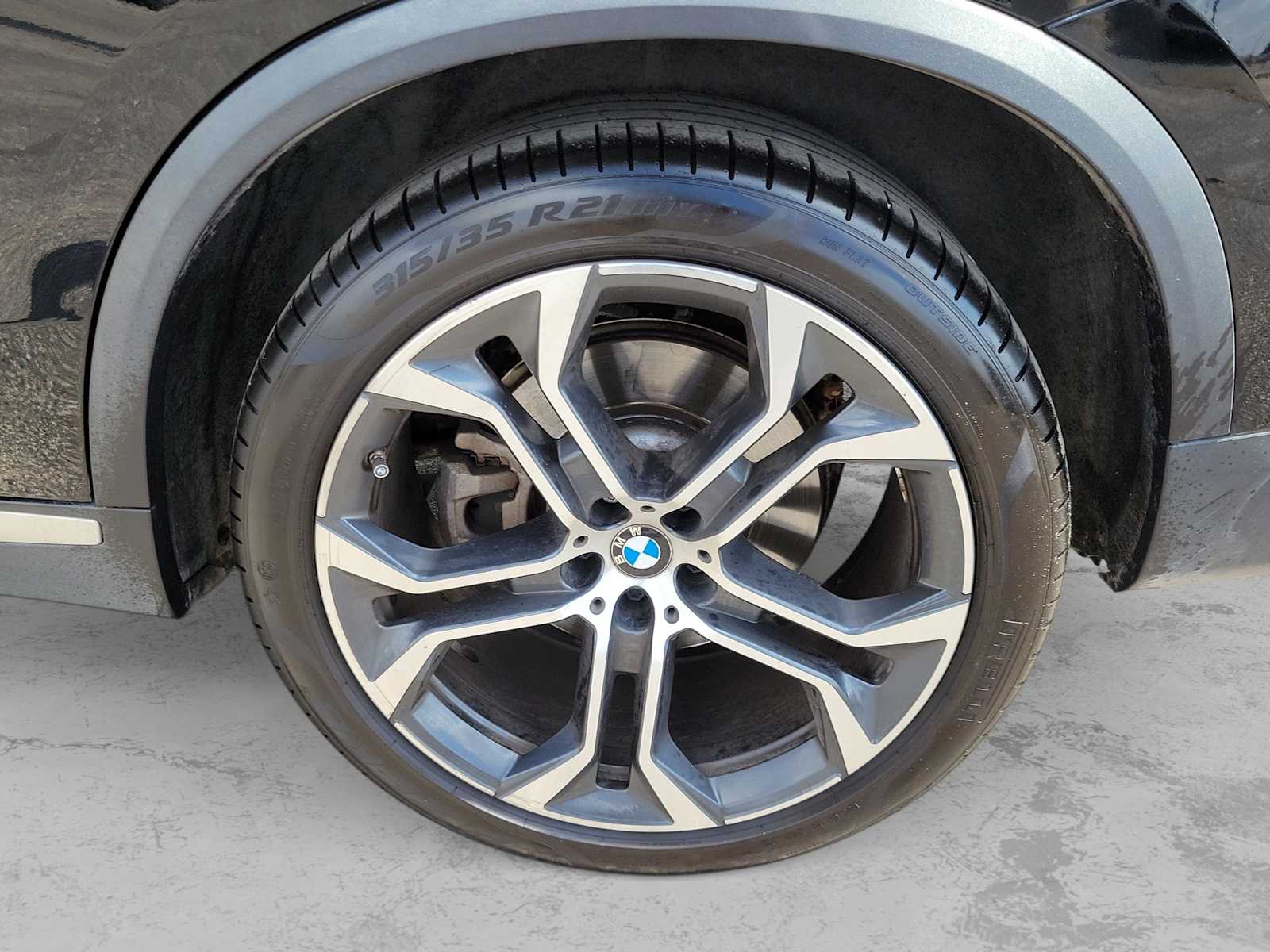 Thumbnail: 2023 BMW X5 - 8