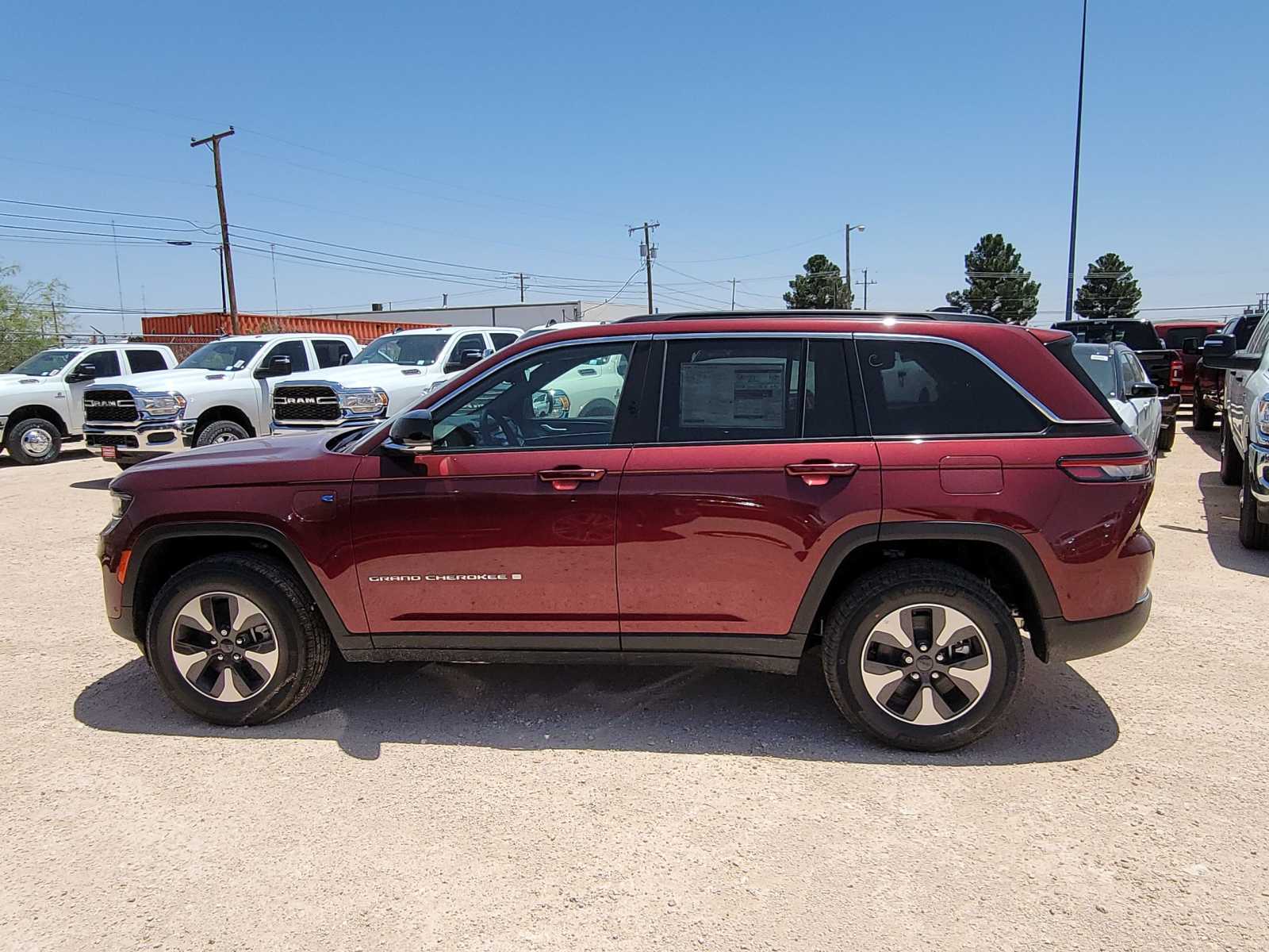 Thumbnail: 2024 Jeep Grand Cherokee - 2