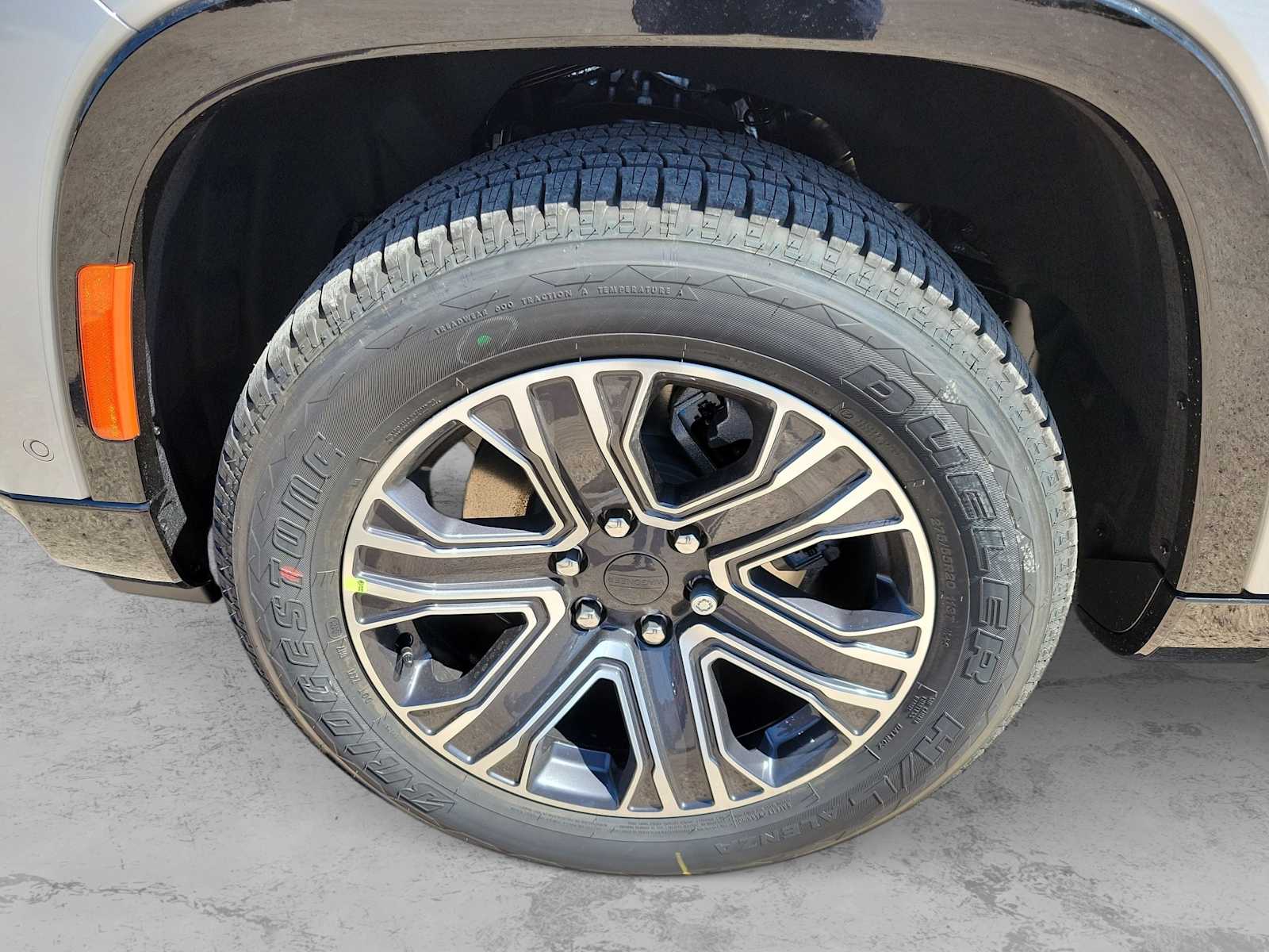 Thumbnail: 2024 Jeep Wagoneer - 8