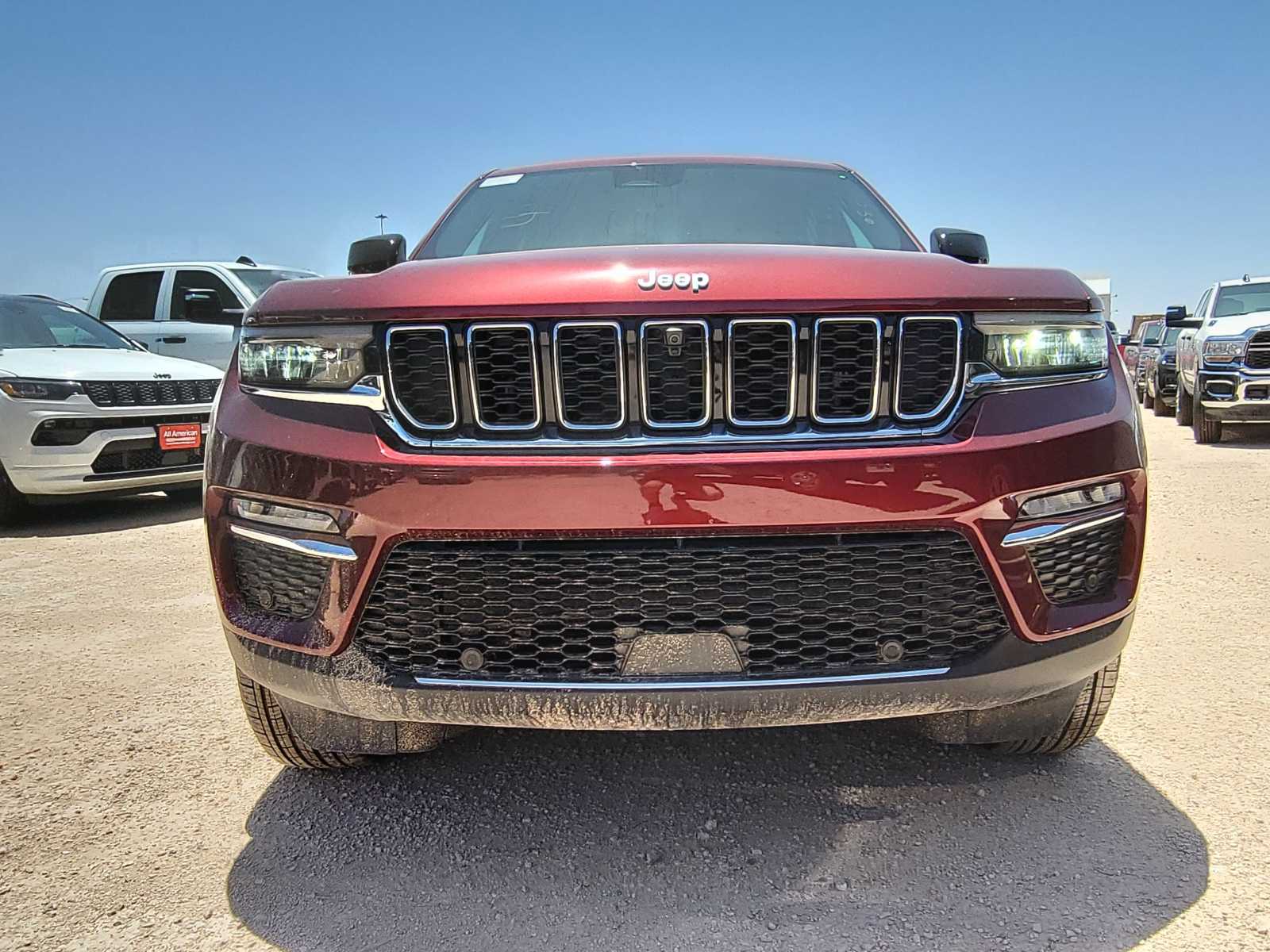 Thumbnail: 2024 Jeep Grand Cherokee - 10
