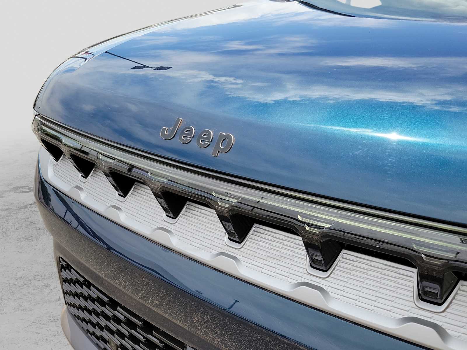 Thumbnail: 2026 Jeep Grand Wagoneer - 5
