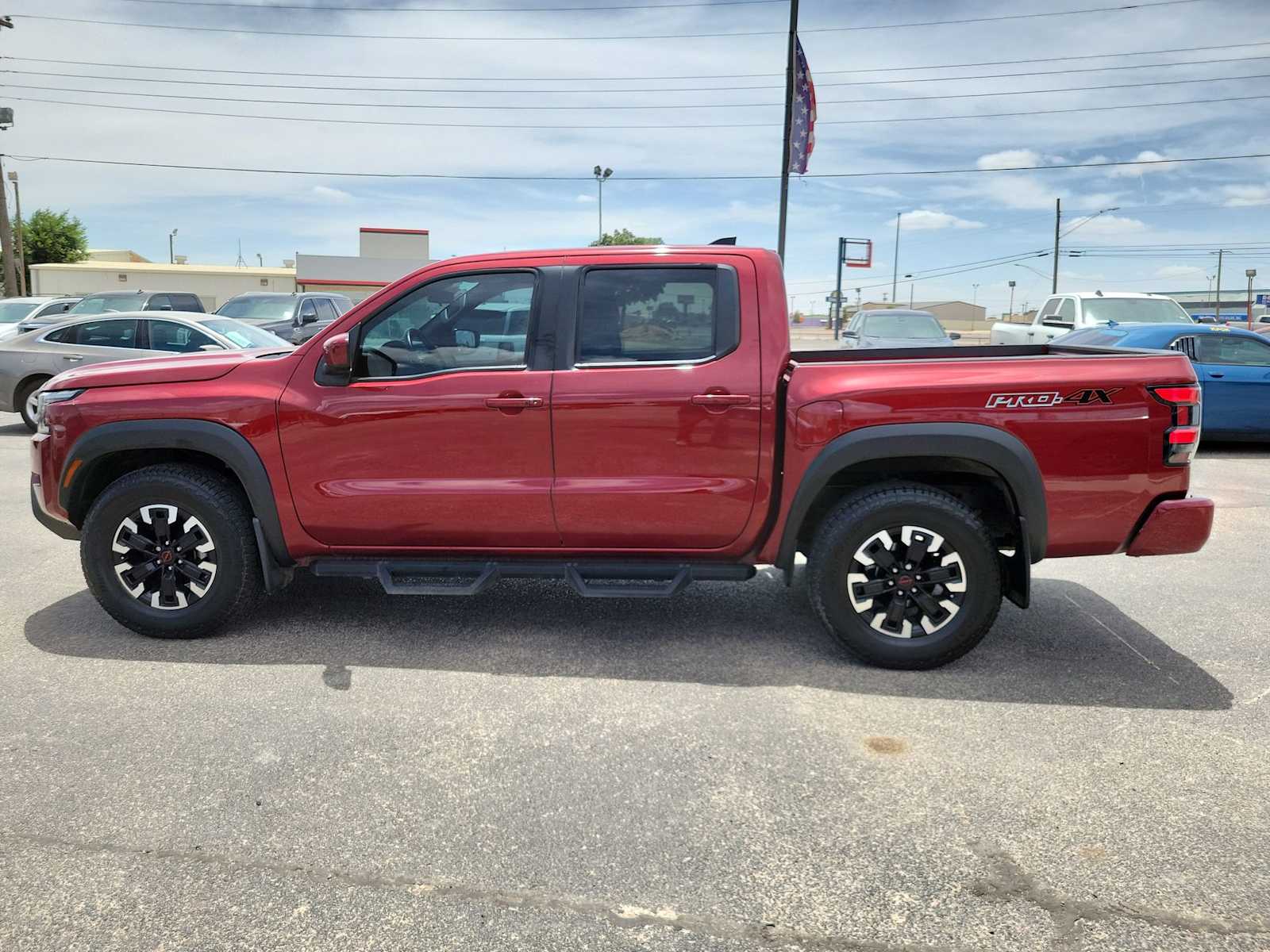 2024 Nissan Frontier PRO-4X photo 2