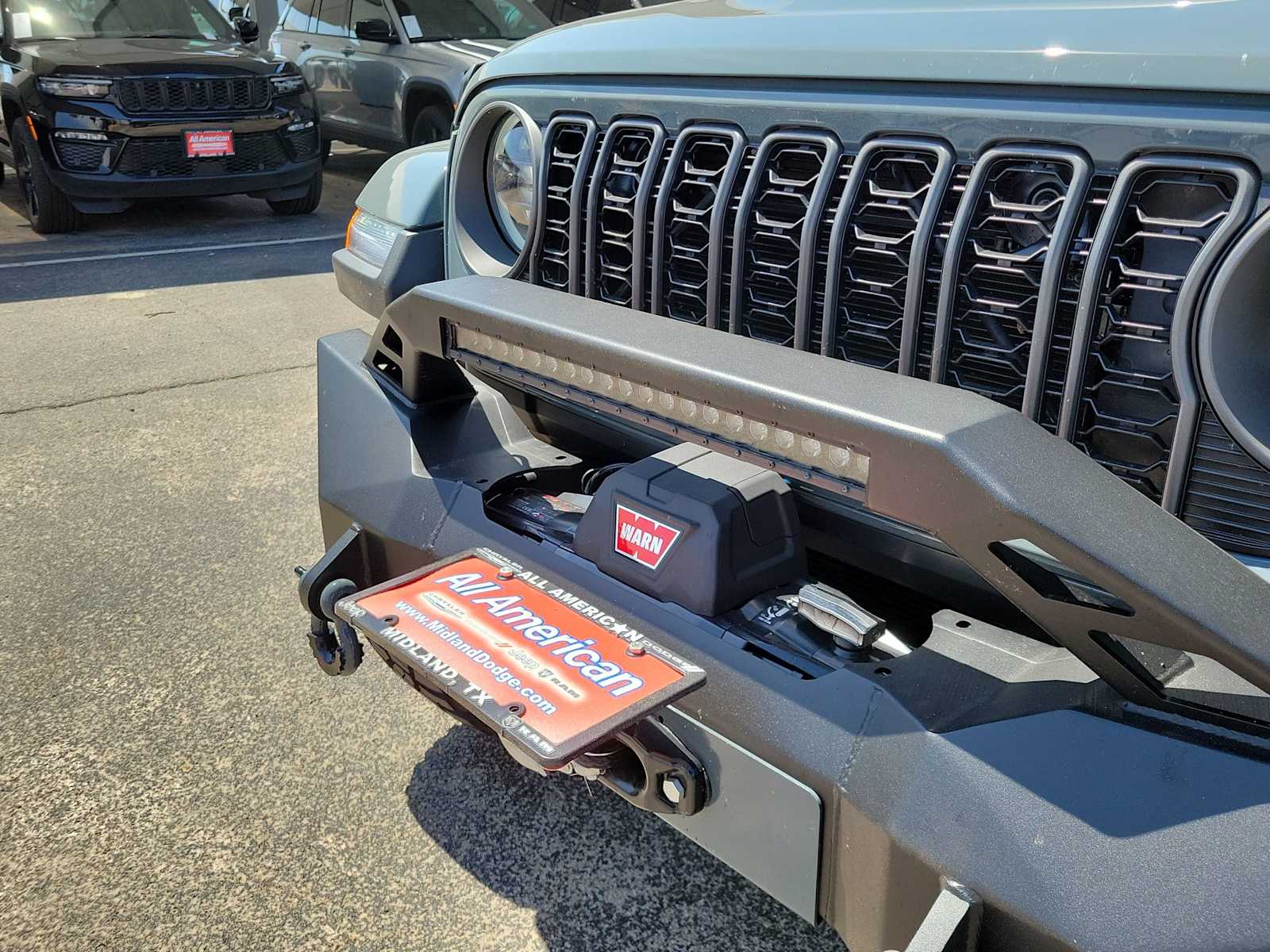 Thumbnail: 2025 Jeep Gladiator - 9