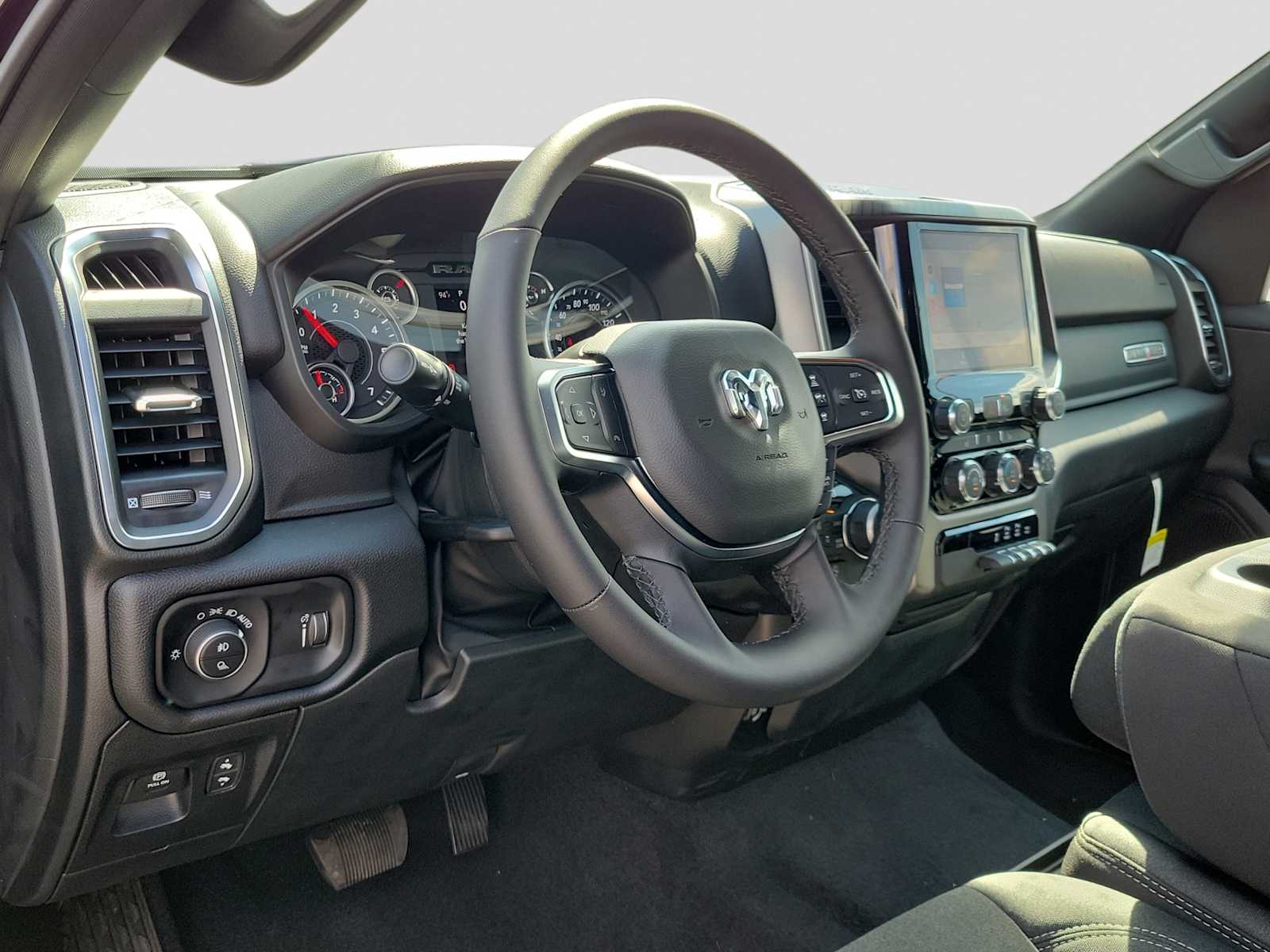 Thumbnail: 2025 RAM 1500 - 2