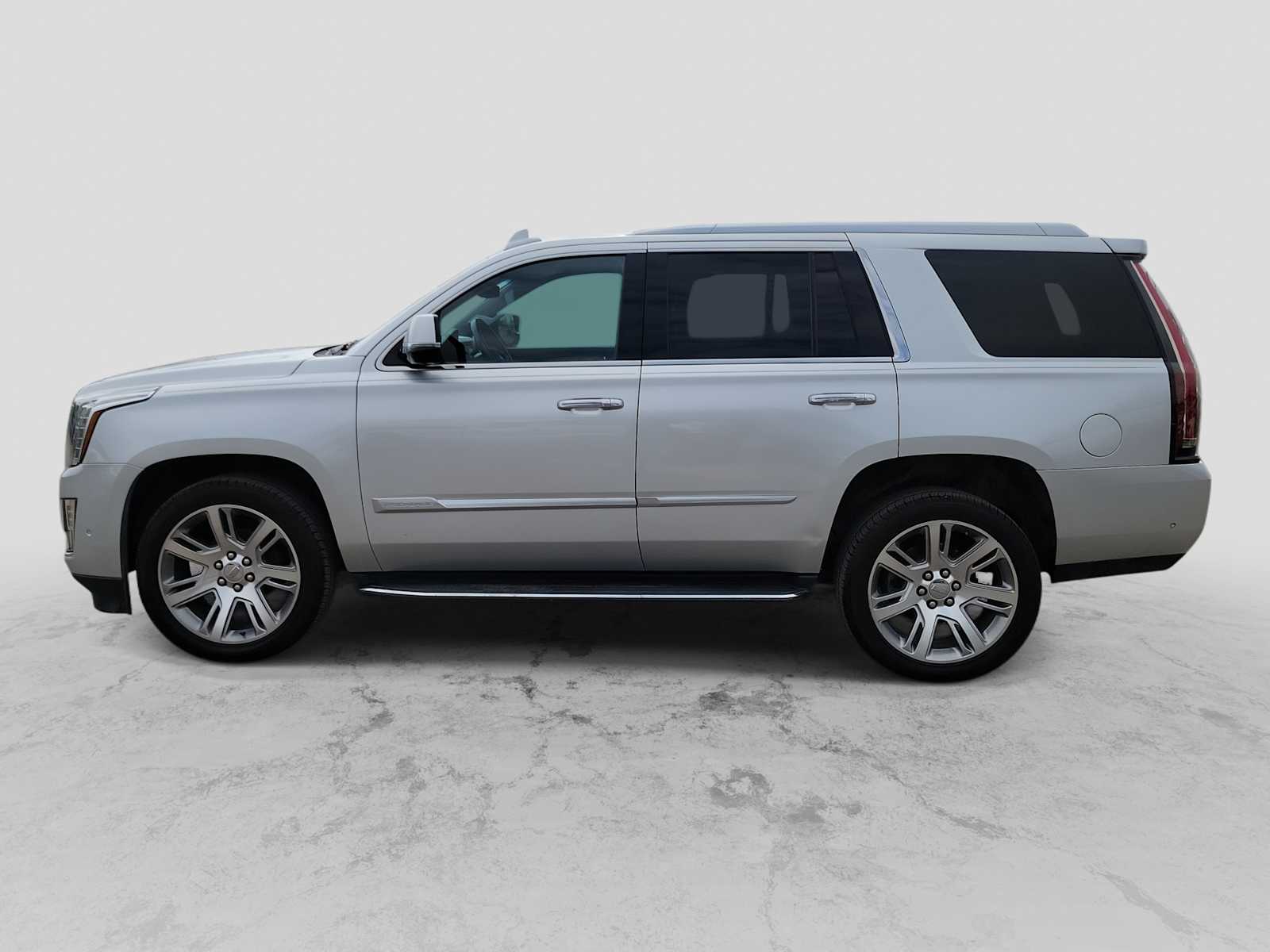 Thumbnail: 2020 Cadillac Escalade - 3