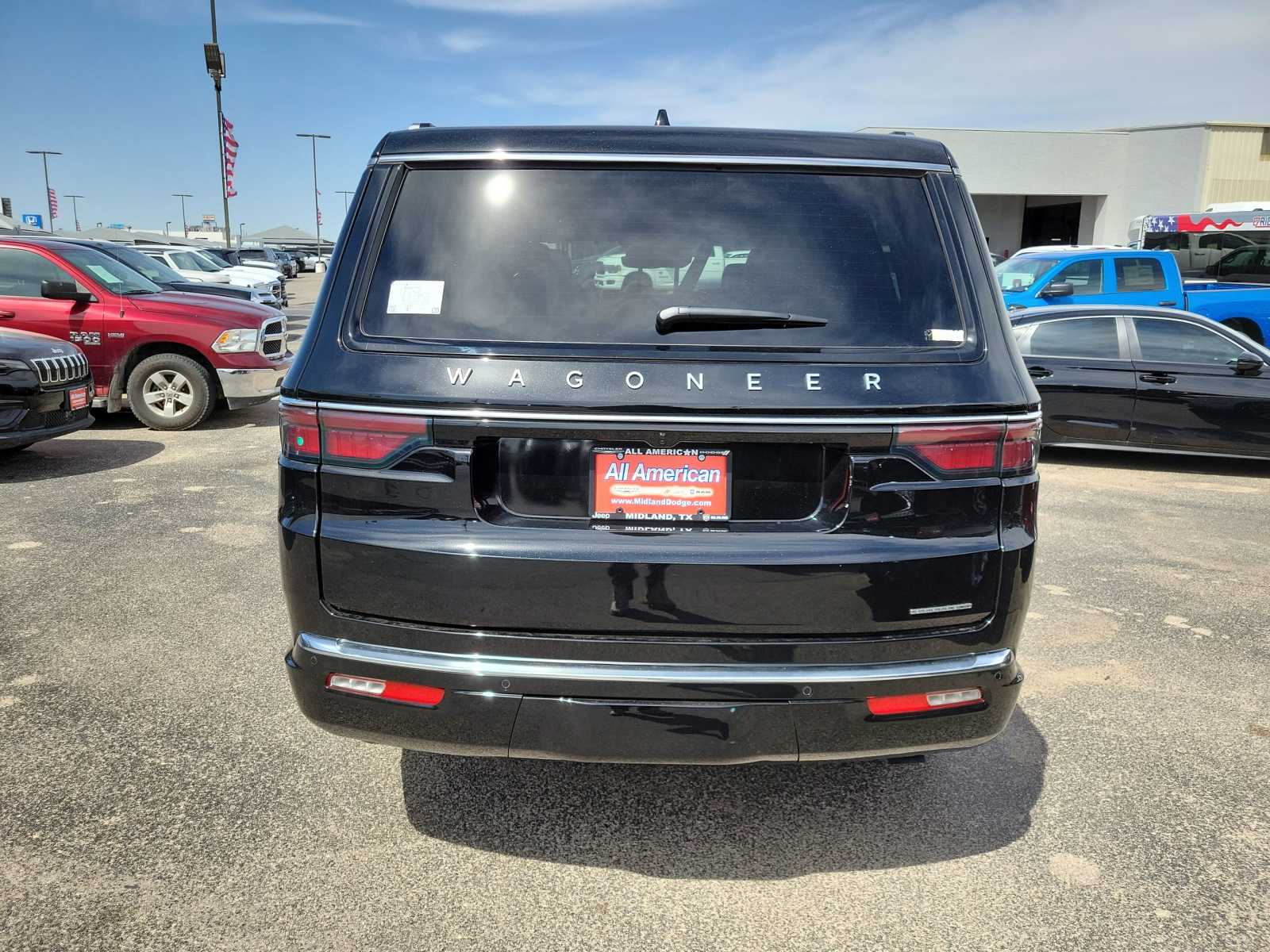 2024 Jeep Wagoneer L Series III photo 4