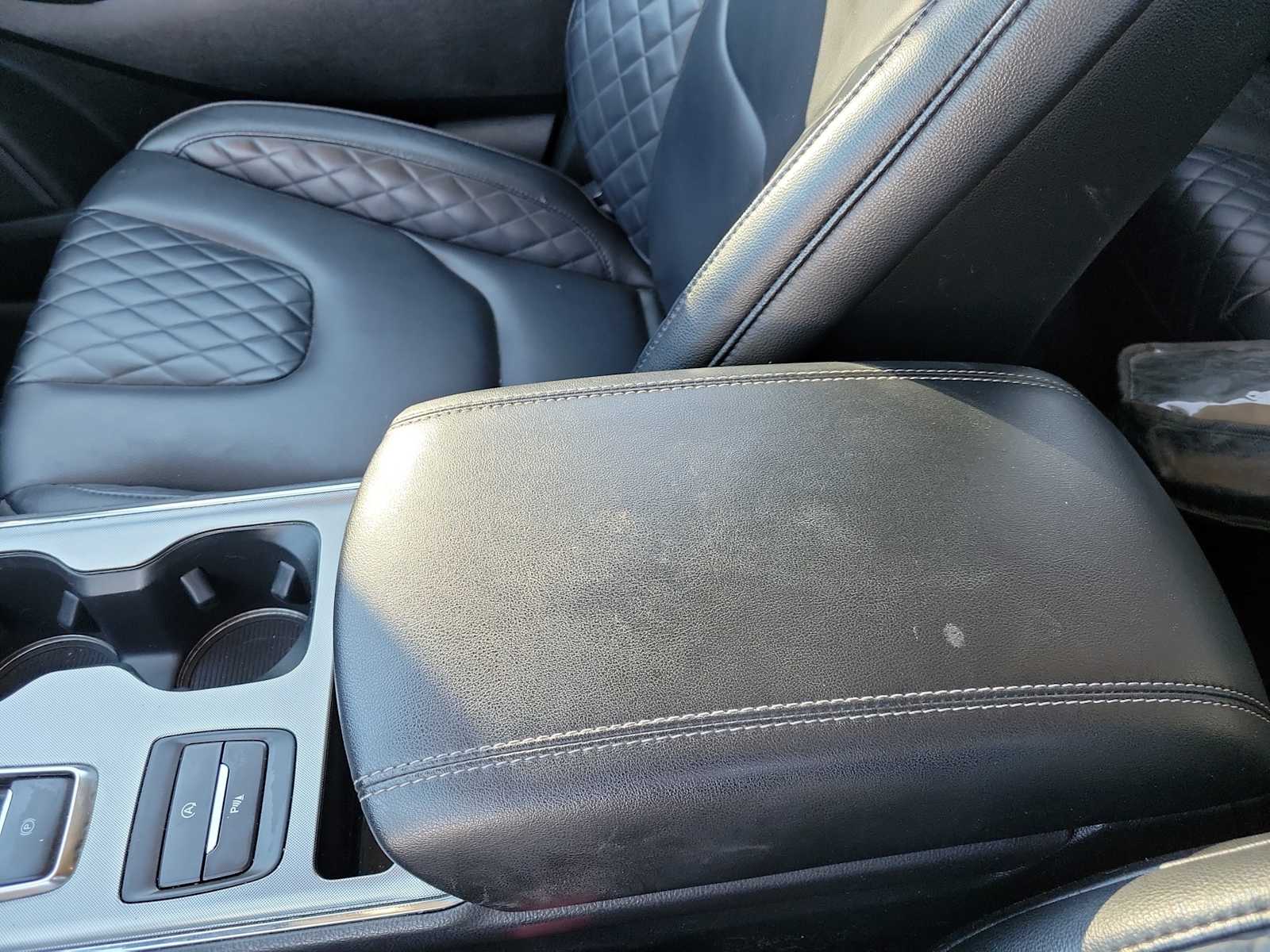 Thumbnail: 2024 Ford Edge - 16