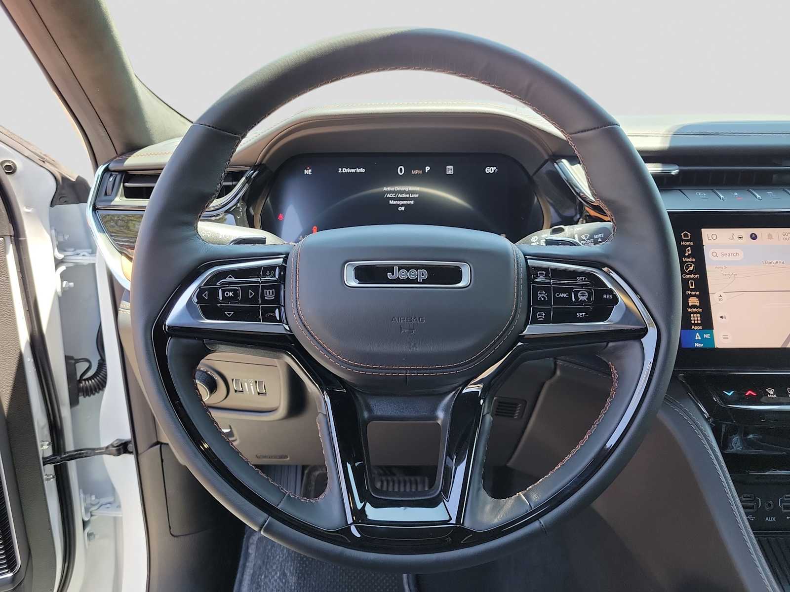 Thumbnail: 2026 Jeep Grand Cherokee - 11