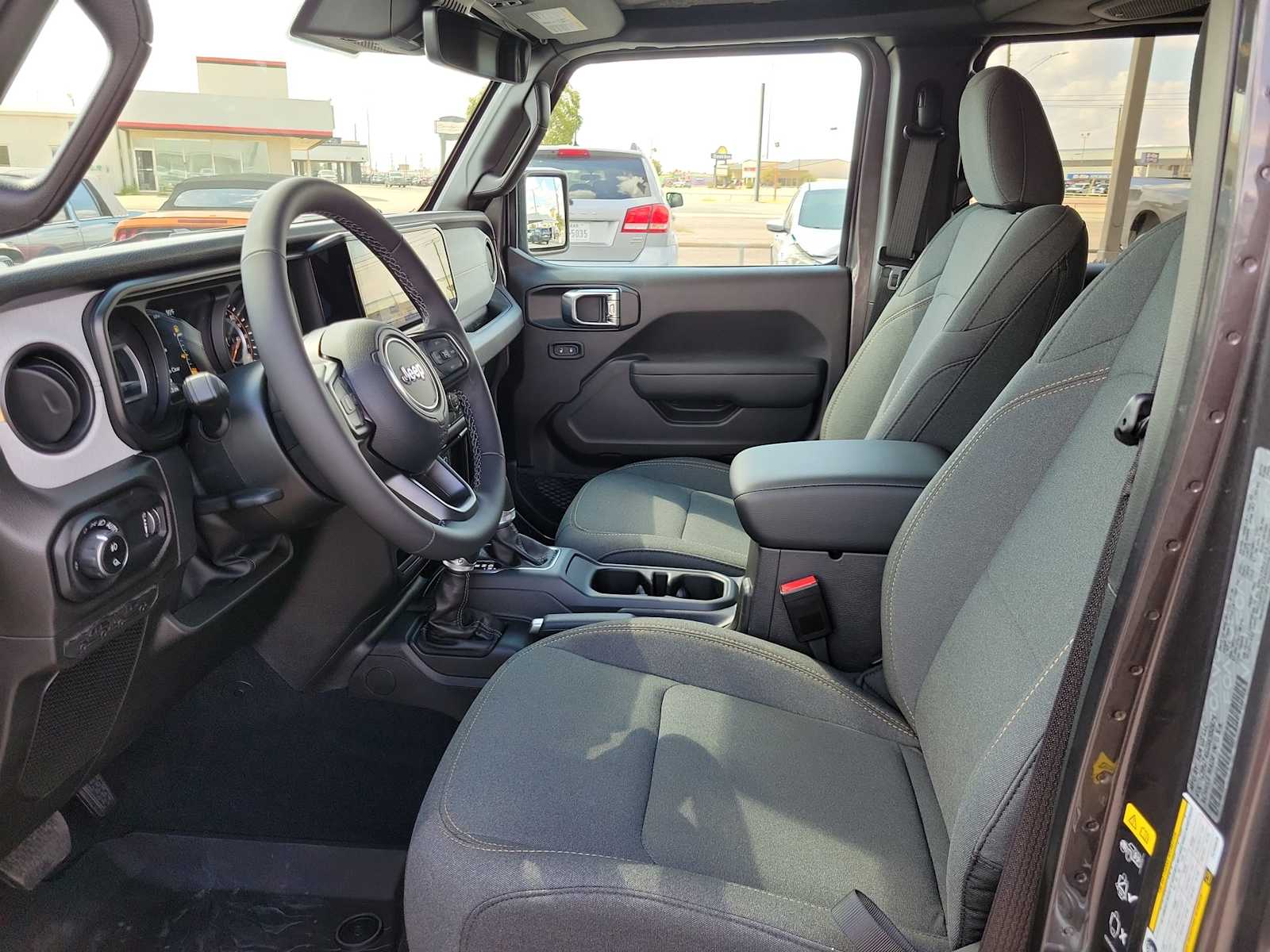 Thumbnail: 2025 Jeep Gladiator - 11