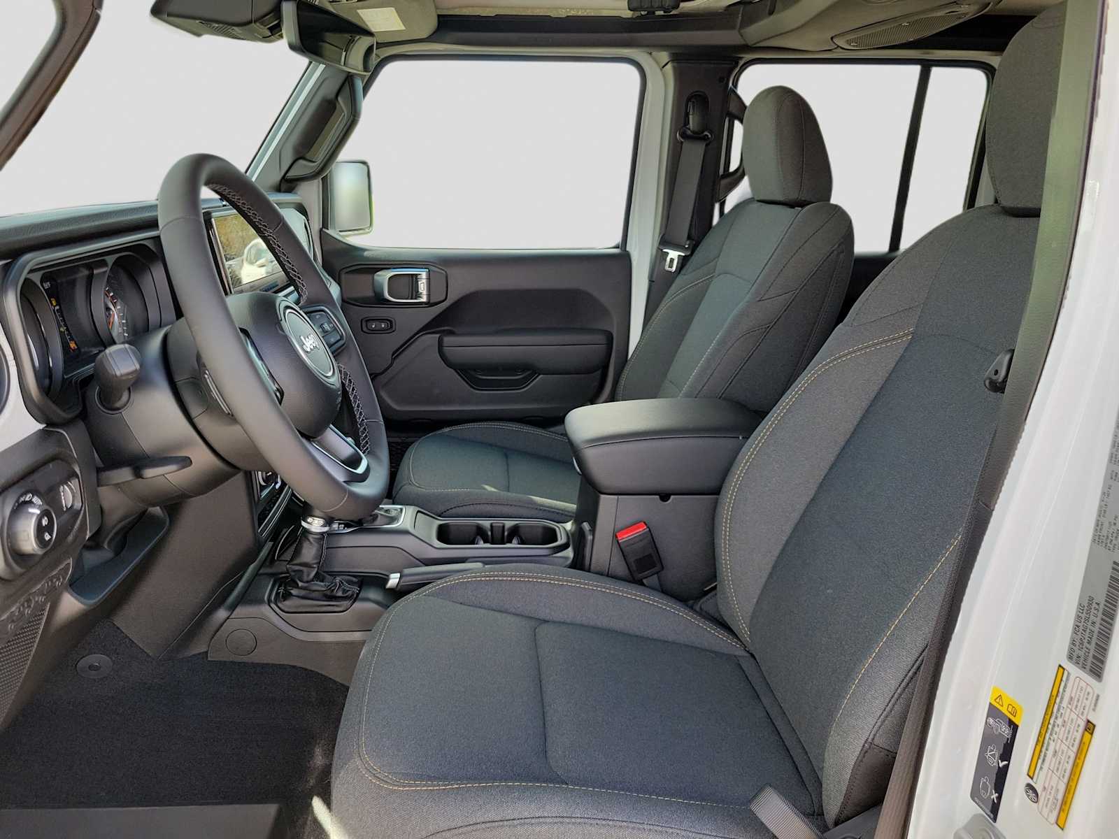 Thumbnail: 2025 Jeep Gladiator - 11