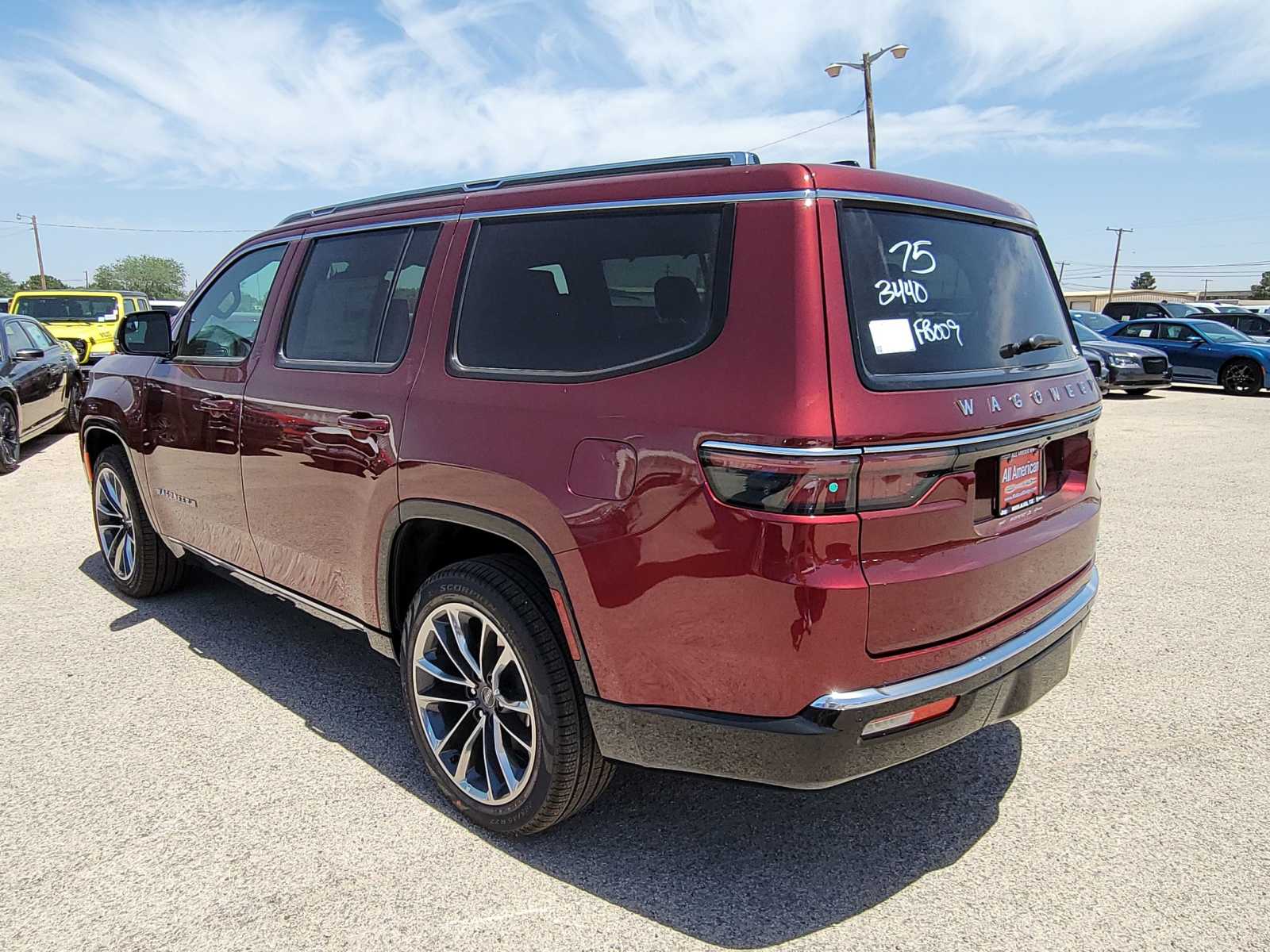 Thumbnail: 2024 Jeep Wagoneer - 4