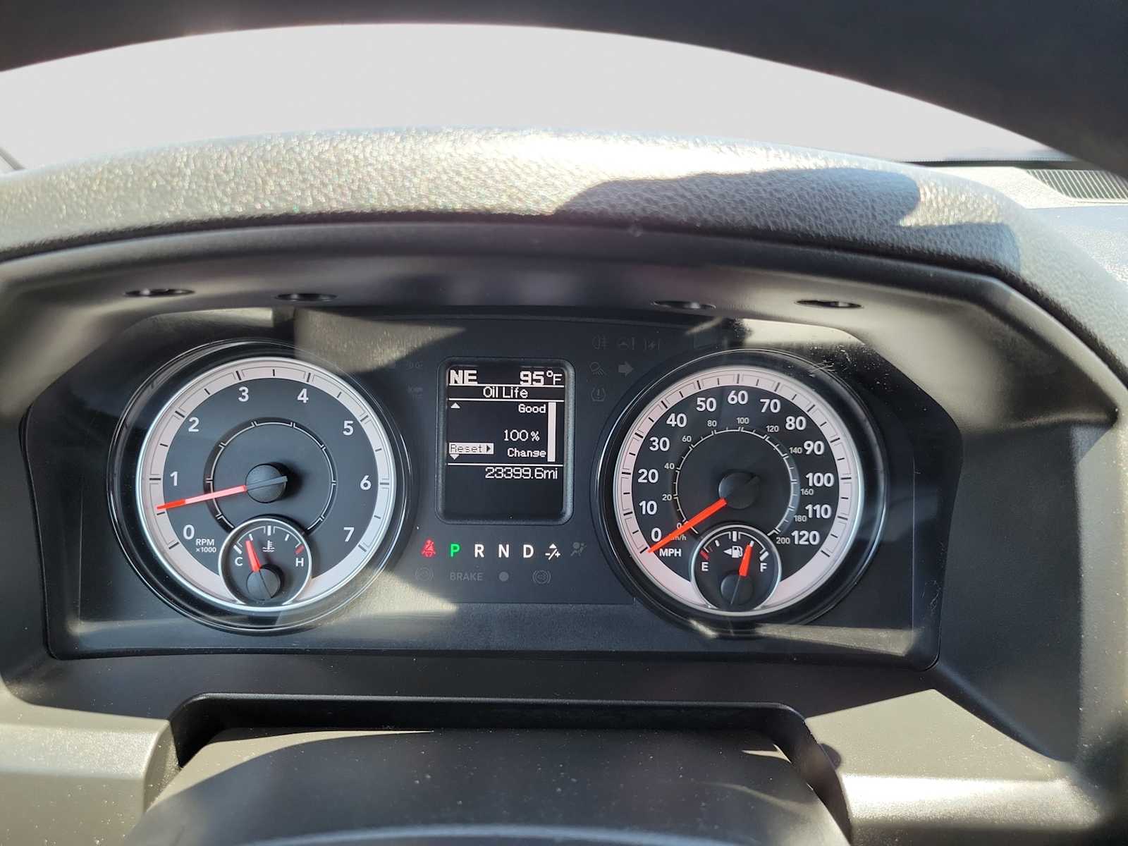 Thumbnail: 2023 RAM 1500 Classic - 14