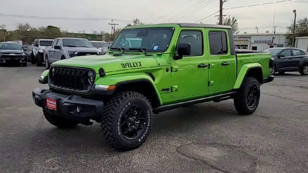 Thumbnail: 2026 Jeep Gladiator - 4