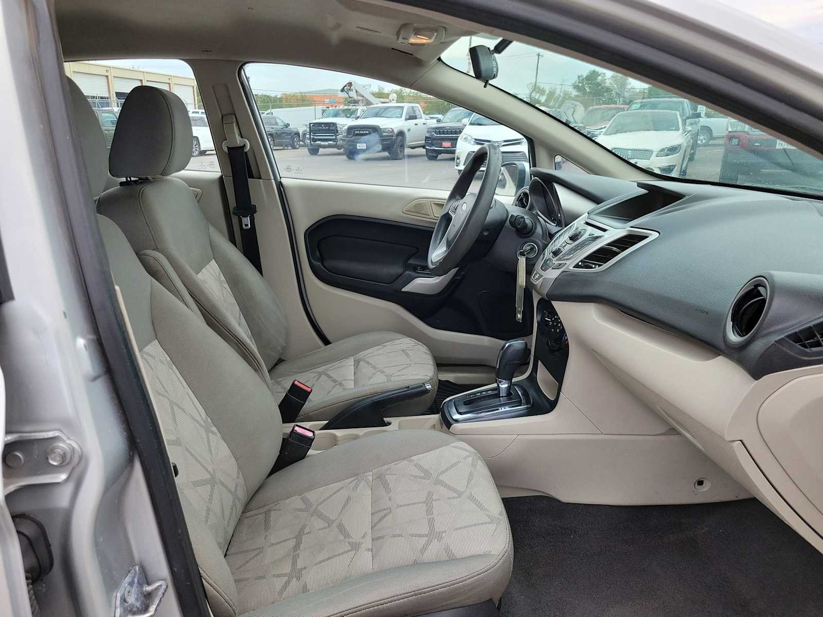 Thumbnail: 2013 Ford Fiesta - 14
