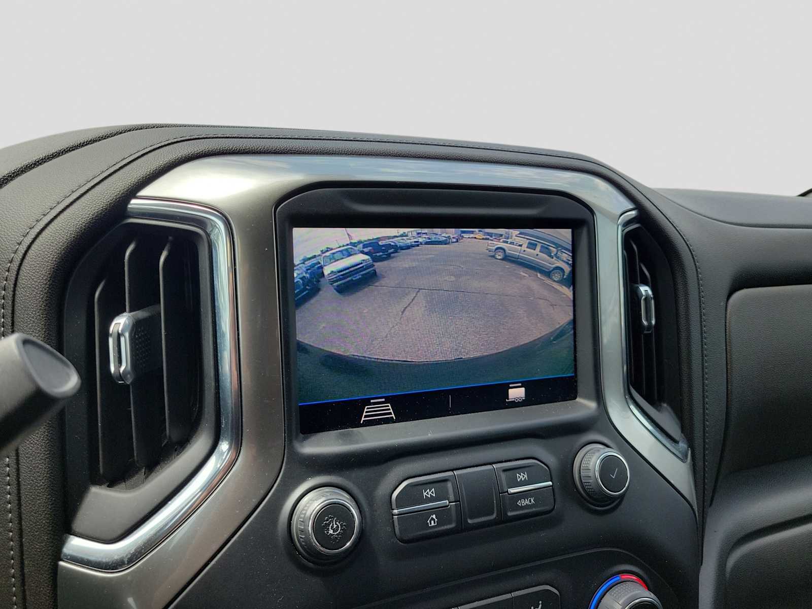 Thumbnail: 2021 Chevrolet Silverado 1500 - 20