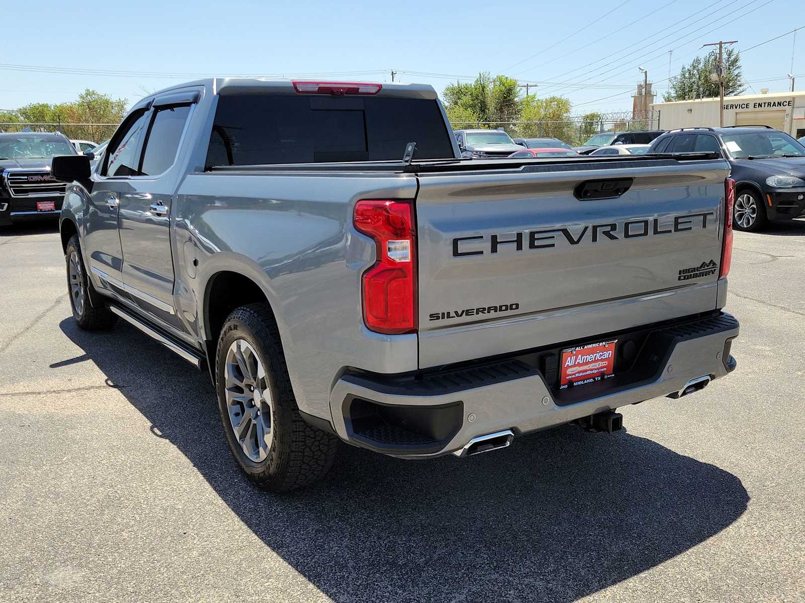 2024 Chevrolet Silverado 1500 High Country photo 4