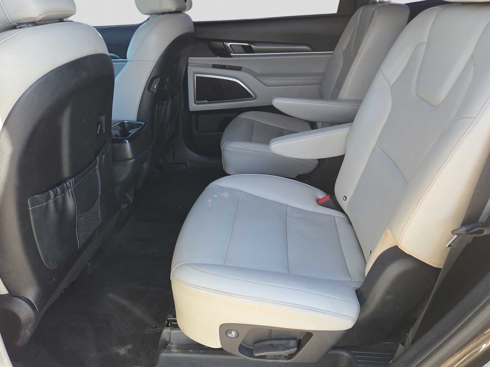 Thumbnail: 2022 Kia Telluride - 11