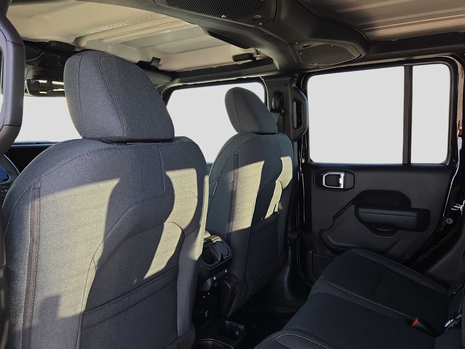 Thumbnail: 2026 Jeep Gladiator - 11