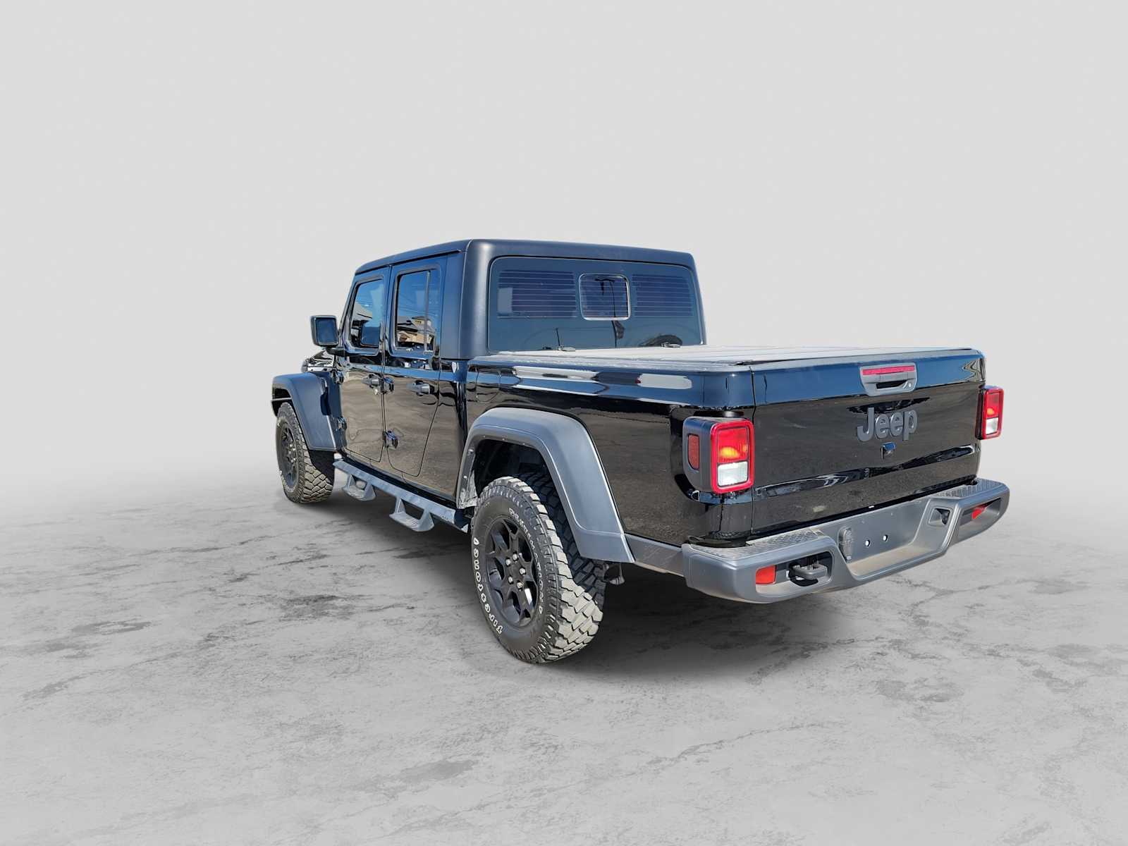Thumbnail: 2023 Jeep Gladiator - 4