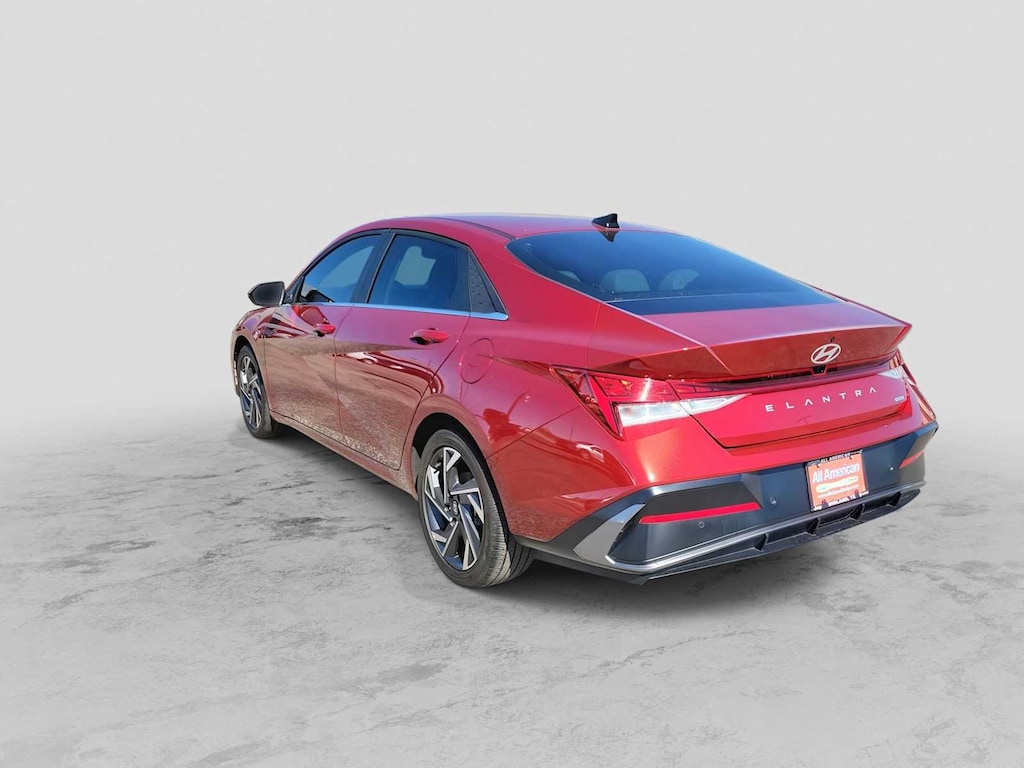 Used 2024 Hyundai Elantra Hybrid Limited Sedan