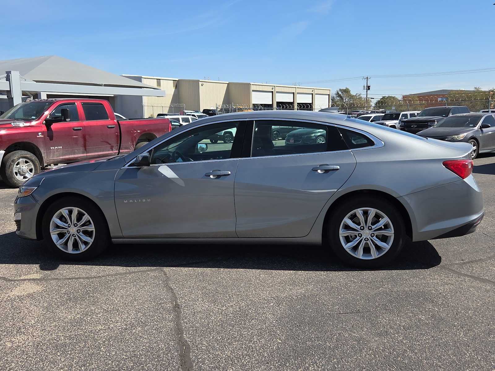 Thumbnail: 2024 Chevrolet Malibu - 3