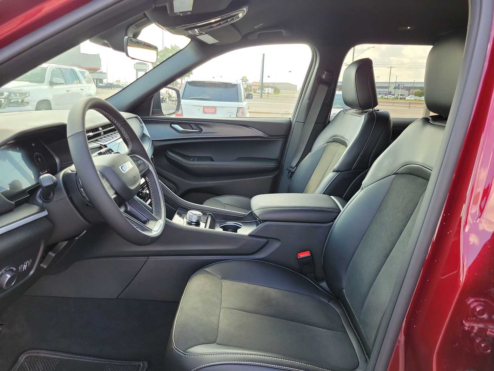 Thumbnail: 2025 Jeep Grand Cherokee - 11