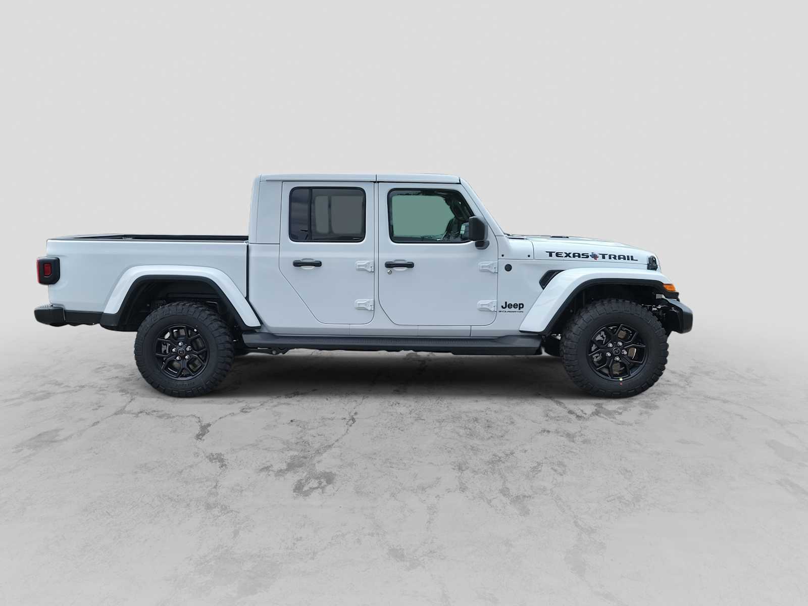 Thumbnail: 2026 Jeep Gladiator - 9