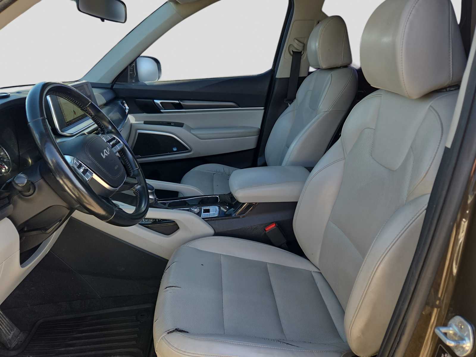 Thumbnail: 2022 Kia Telluride - 13