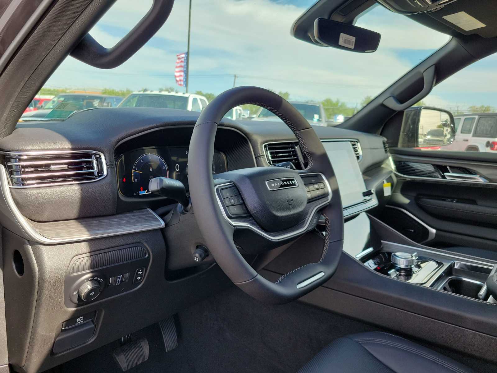Thumbnail: 2024 Jeep Wagoneer - 2