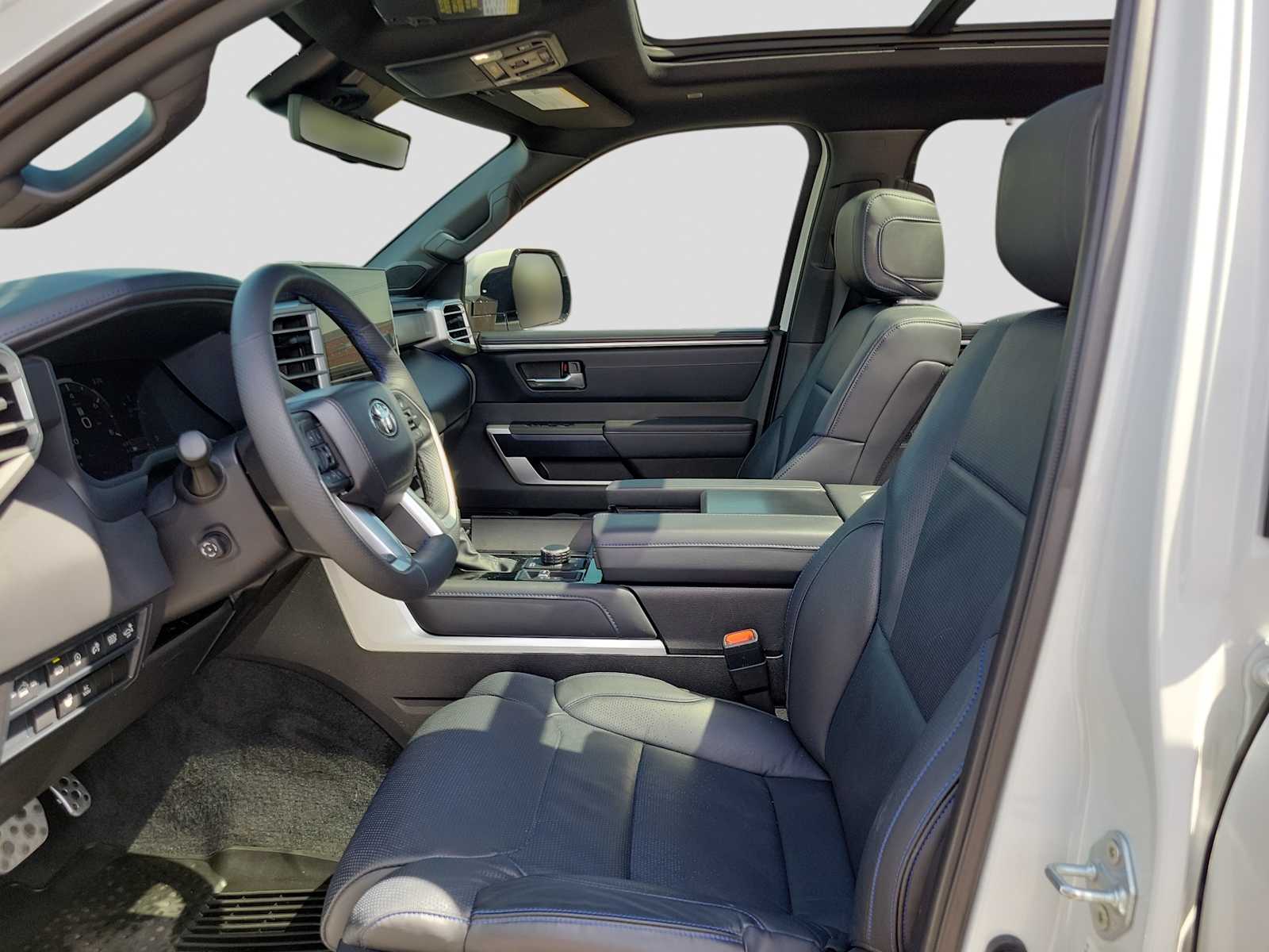 Thumbnail: 2025 Toyota Tundra - 11