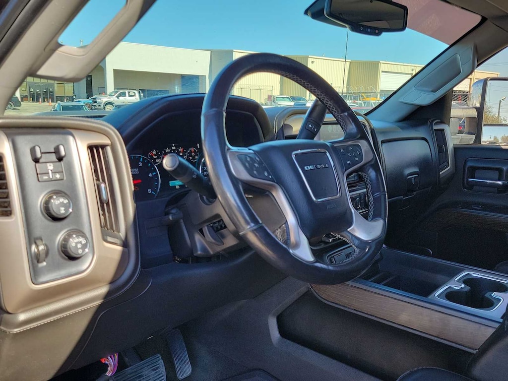 Used 2019 GMC Sierra 2500HD Denali Truck Crew Cab