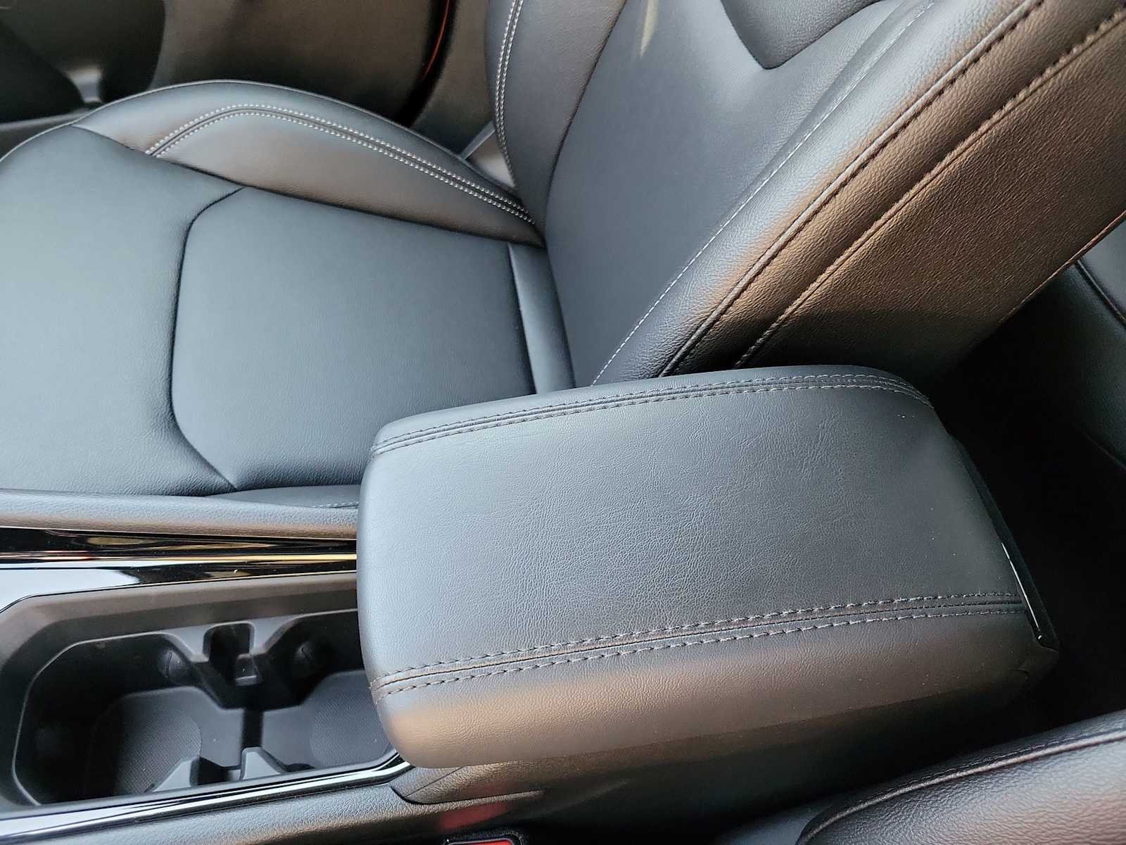 Thumbnail: 2026 Jeep Compass - 16