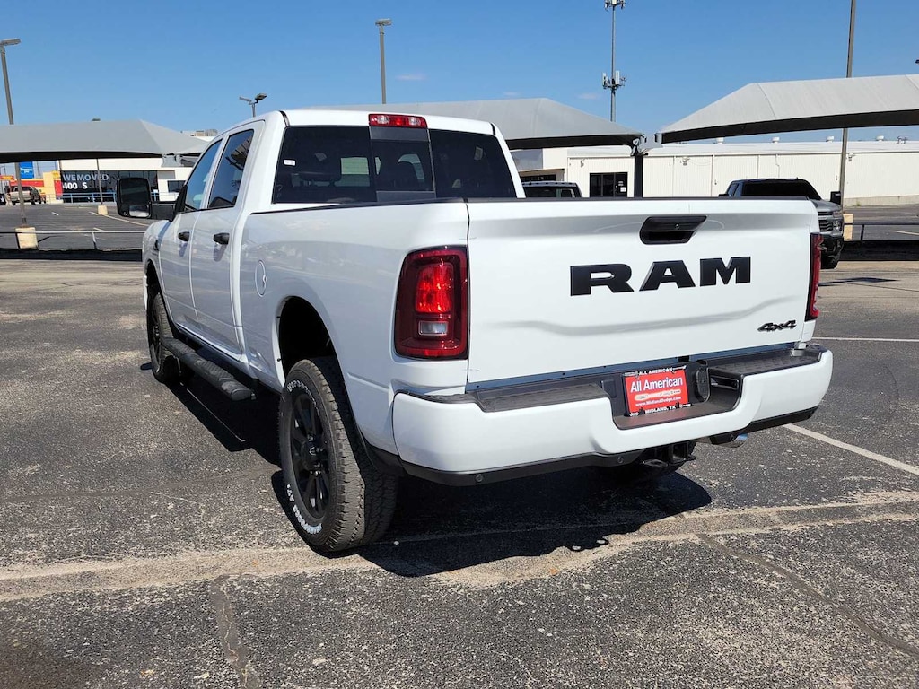 New 2026 Ram 2500 BLACK EXPRESS CREW CAB 4X4 6'4 BOX Pickup