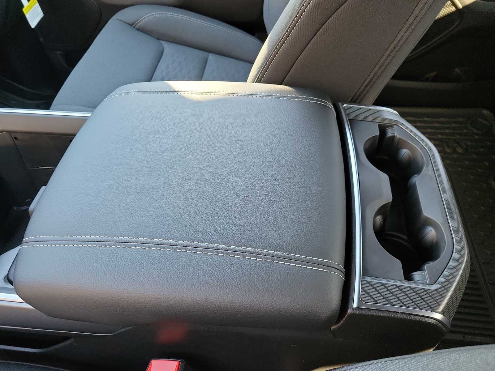 Thumbnail: 2026 RAM 1500 - 16