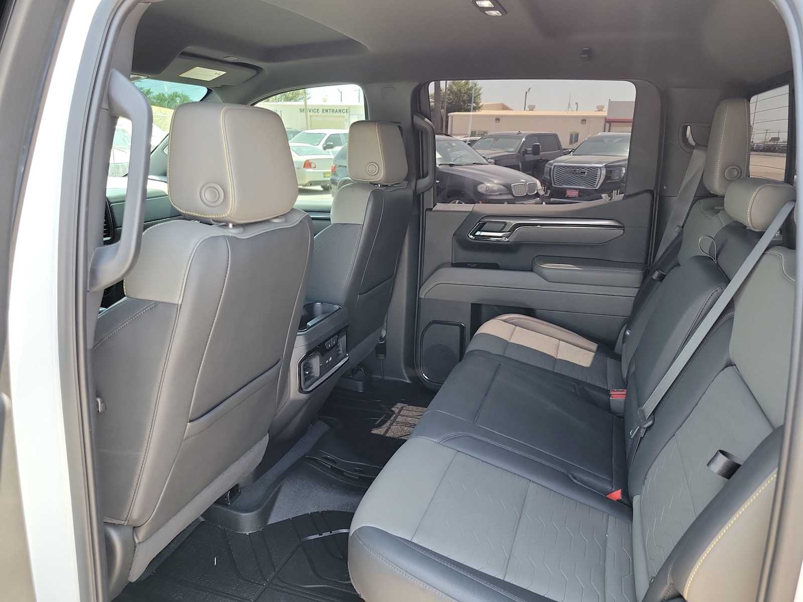 Thumbnail: 2022 Chevrolet Silverado 1500 - 12