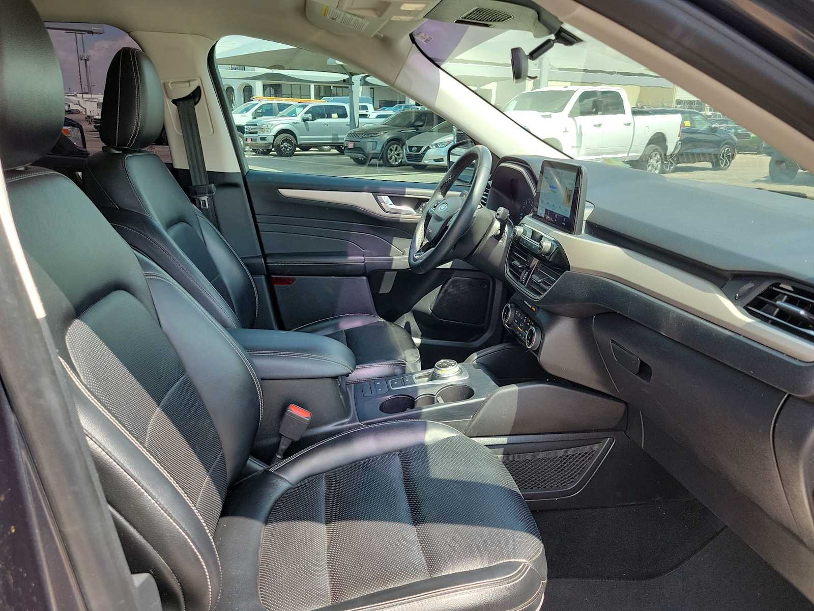 Thumbnail: 2022 Ford Escape - 14