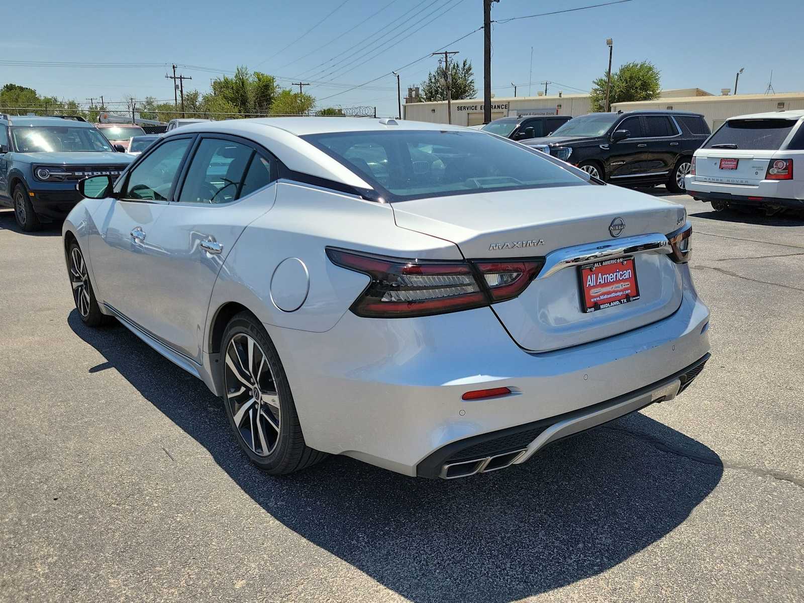 2023 Nissan Maxima SV photo 4