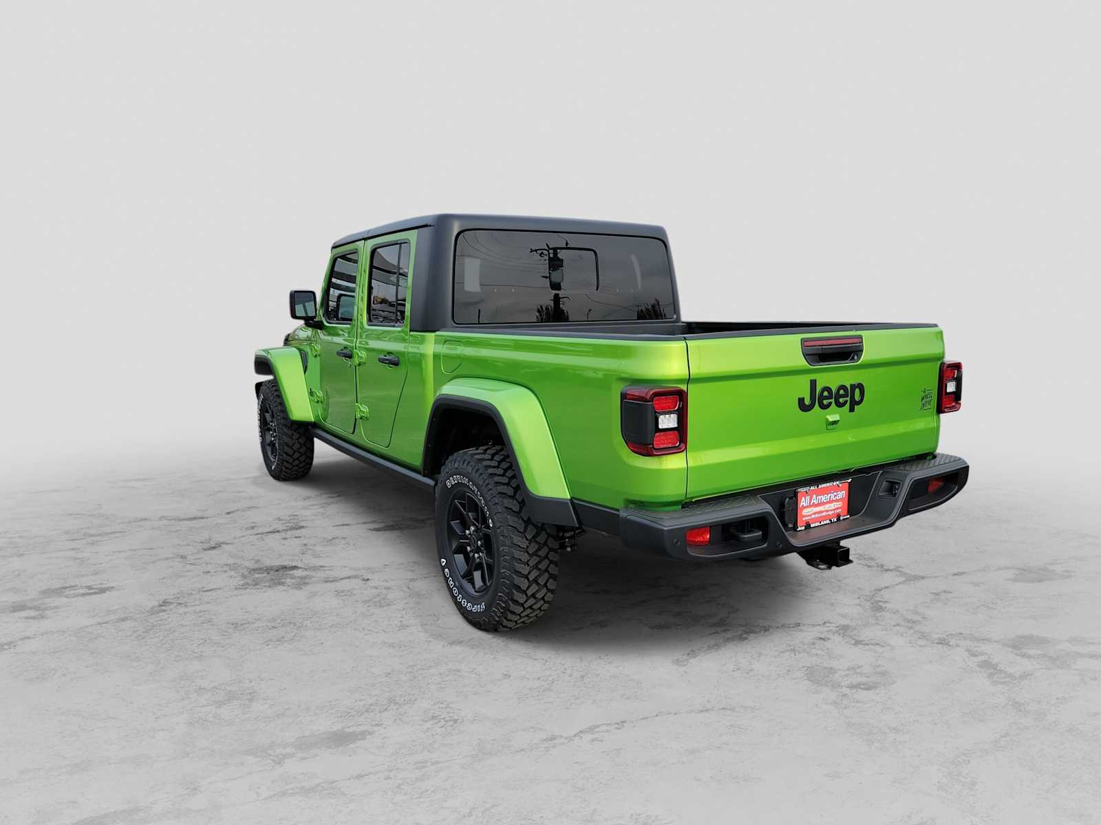 Thumbnail: 2026 Jeep Gladiator - 12