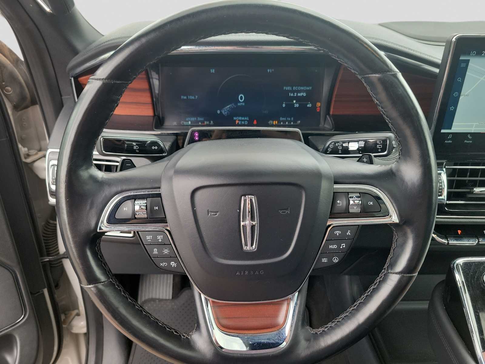 Thumbnail: 2023 Lincoln Navigator - 15