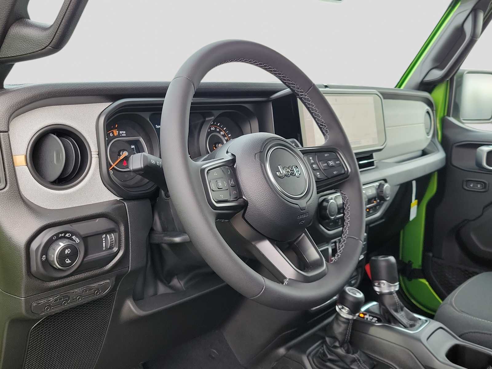 Thumbnail: 2026 Jeep Gladiator - 10