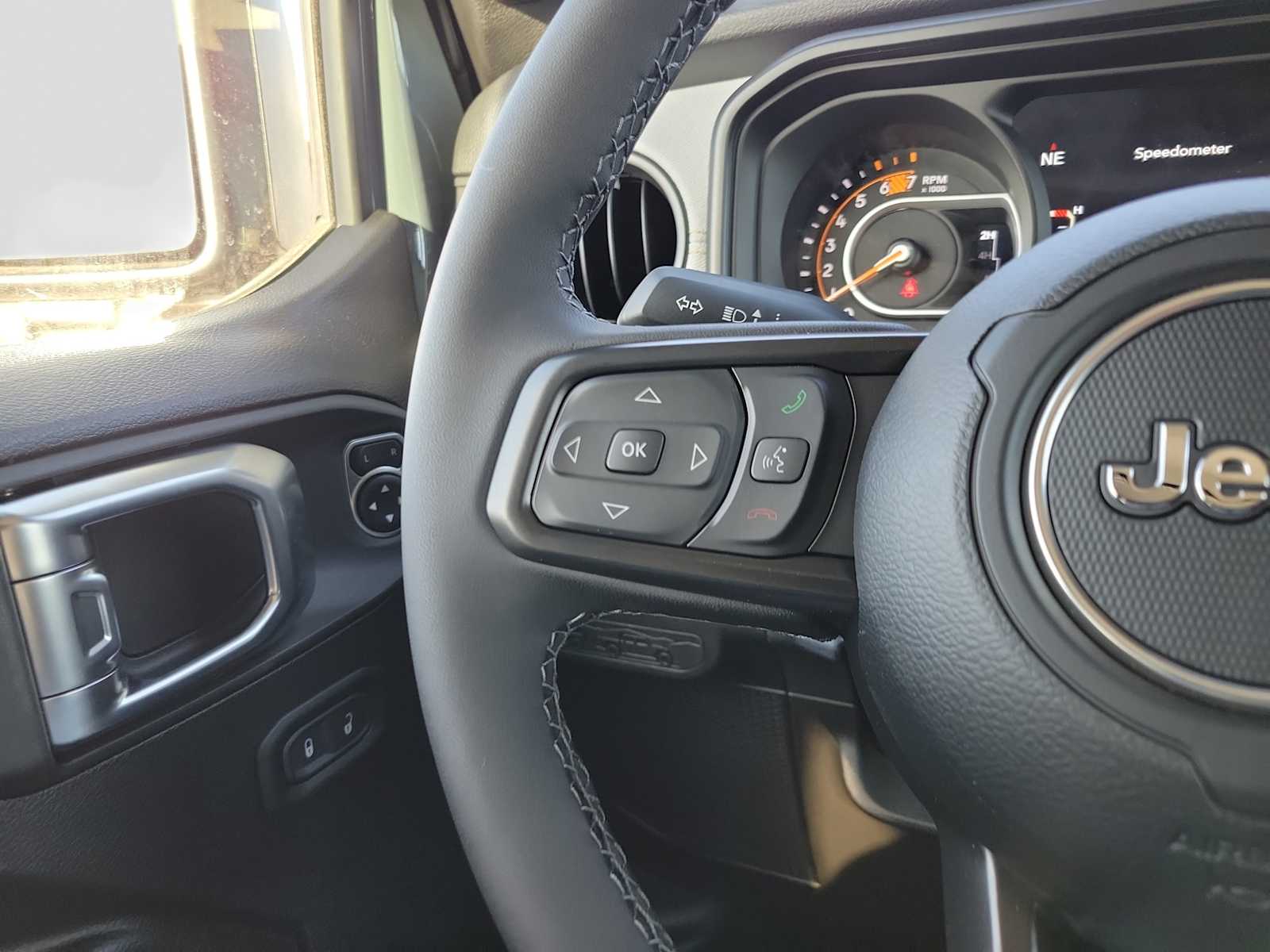 Thumbnail: 2026 Jeep Wrangler - 19